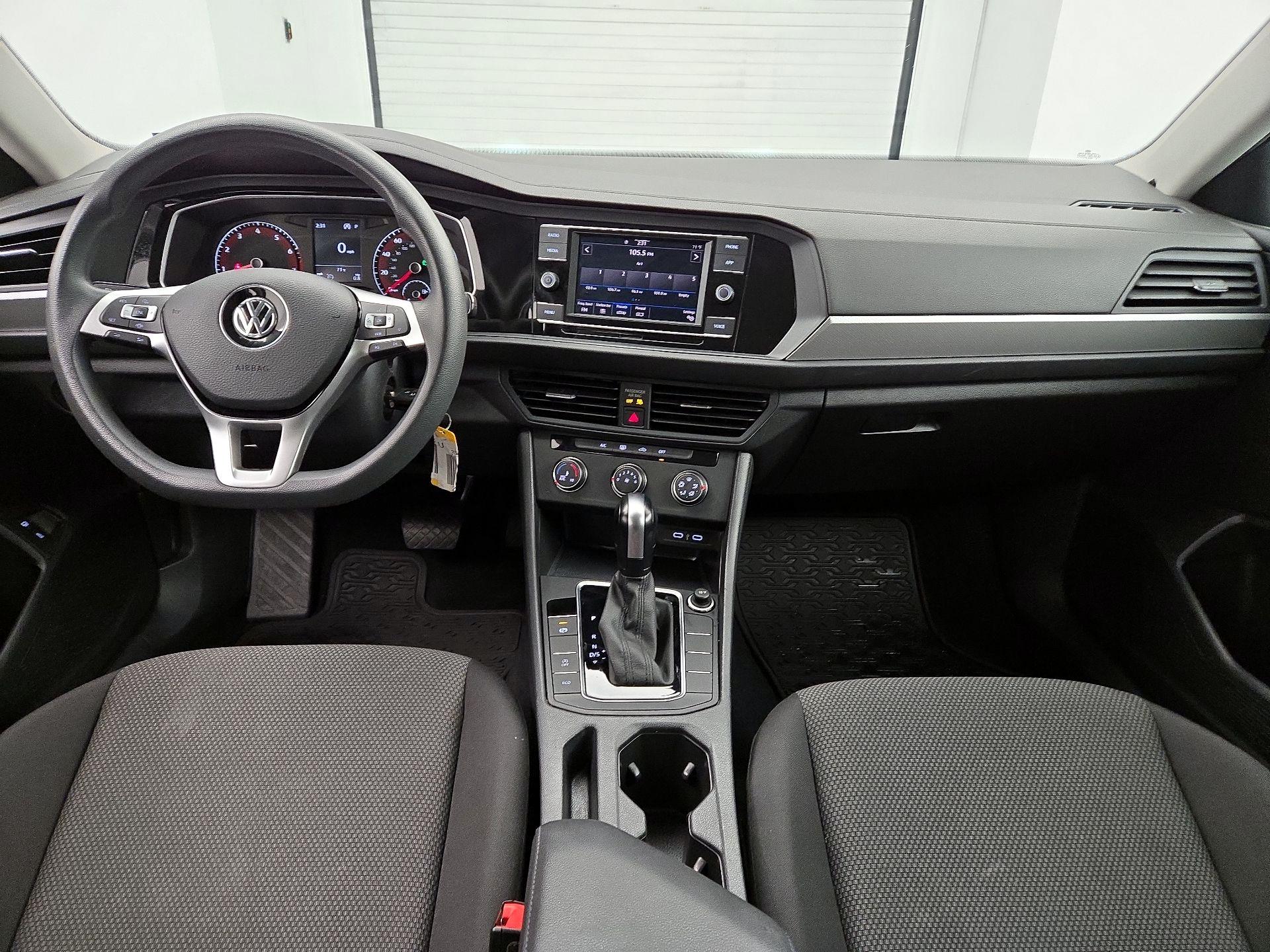 Thumbnail: 2021 Volkswagen Jetta - 9