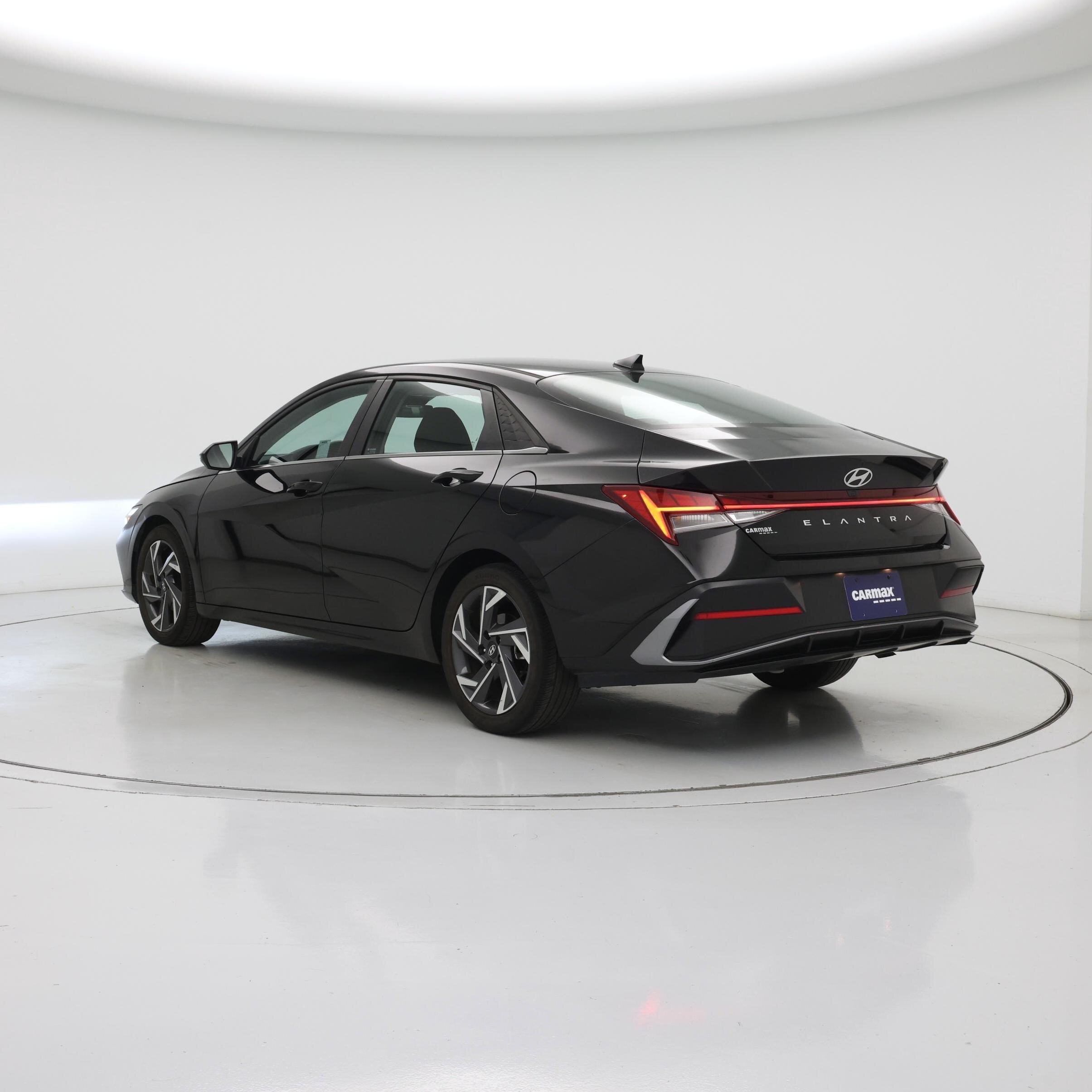 Thumbnail: 2024 Hyundai Elantra - 2