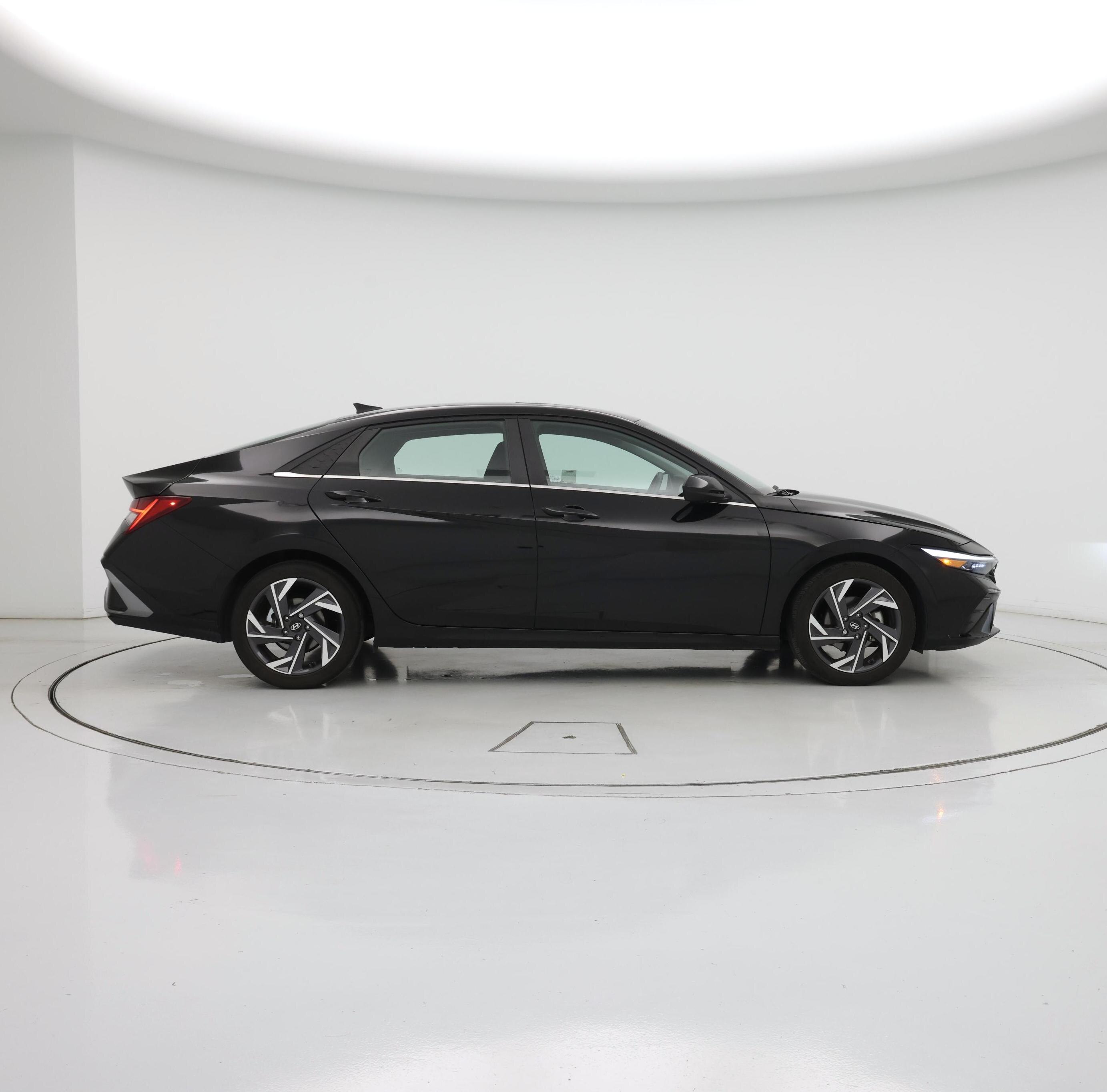 Thumbnail: 2024 Hyundai Elantra - 7