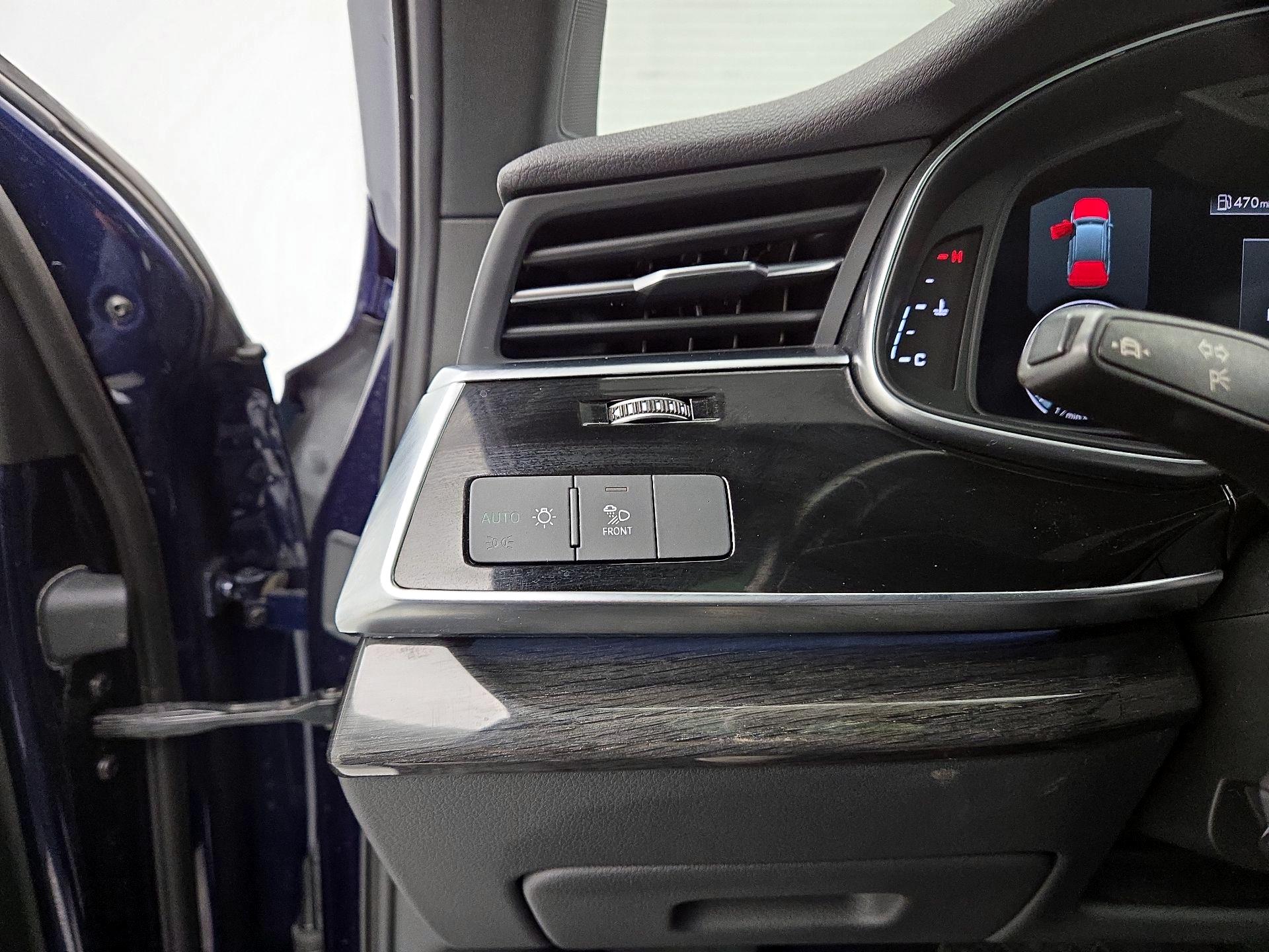 Thumbnail: 2021 Audi Q7 - 13