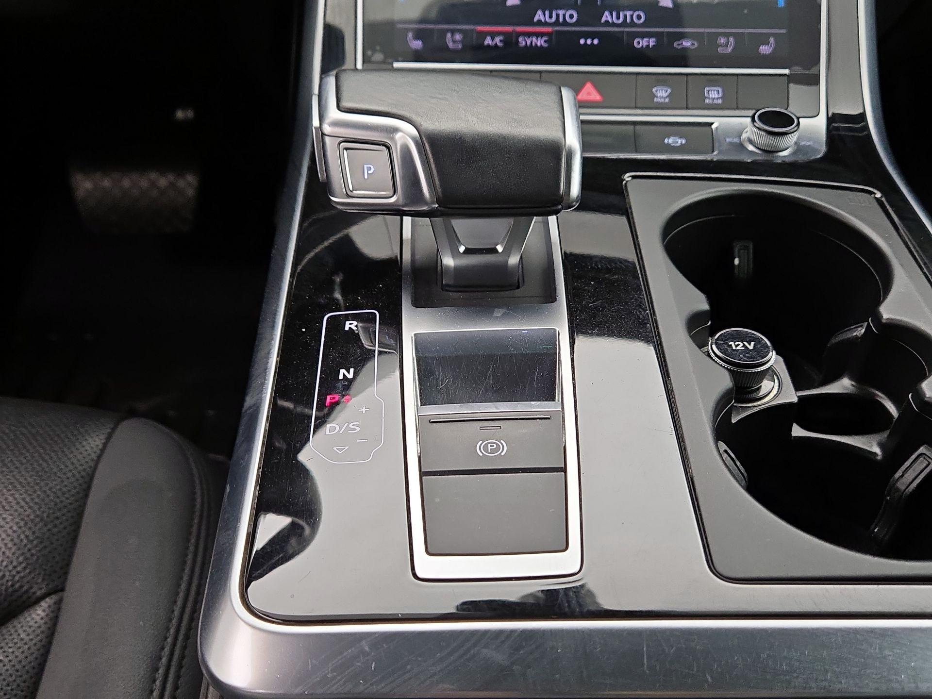 Thumbnail: 2021 Audi Q7 - 18