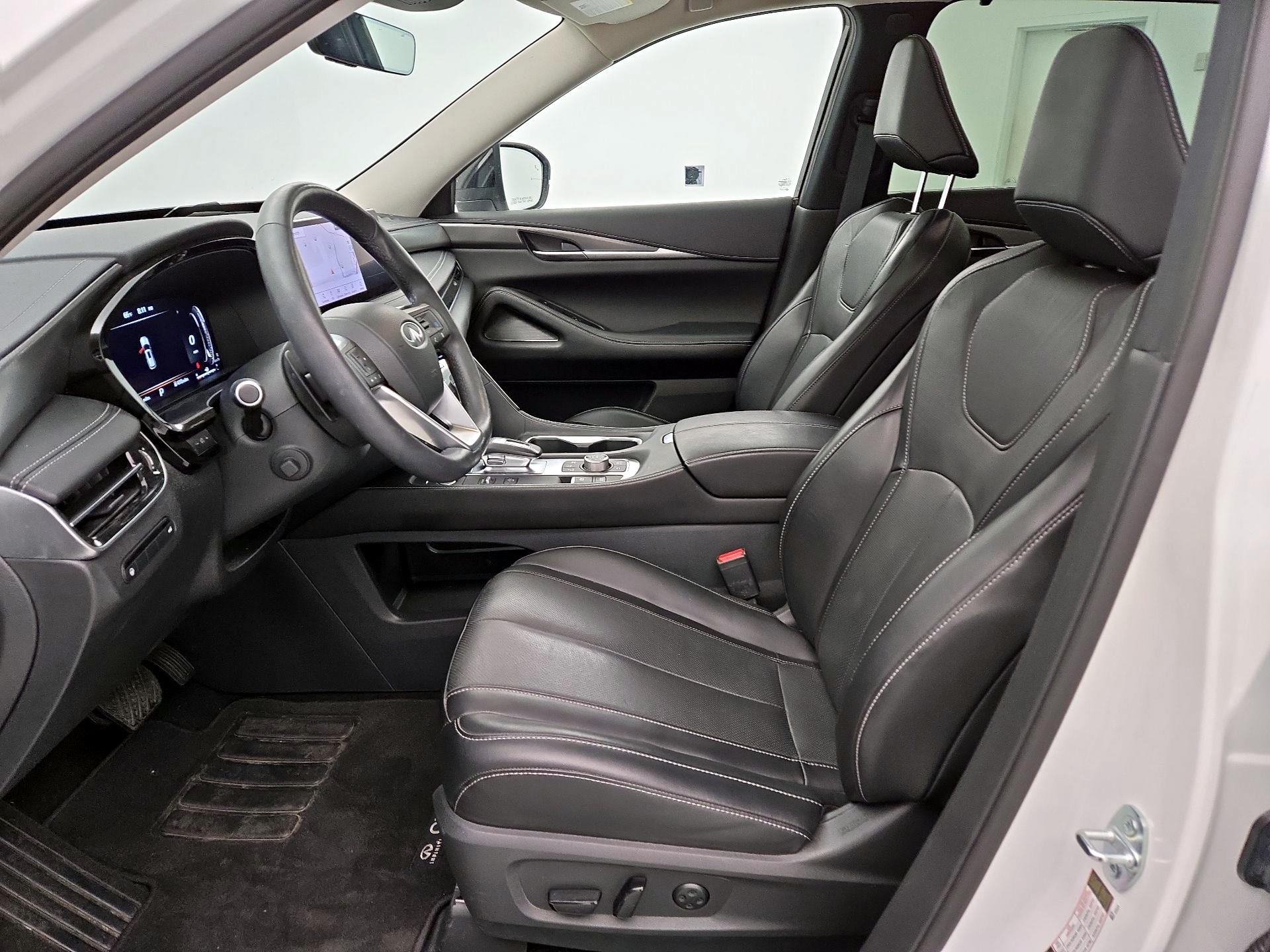 Thumbnail: 2023 INFINITI QX60 - 11