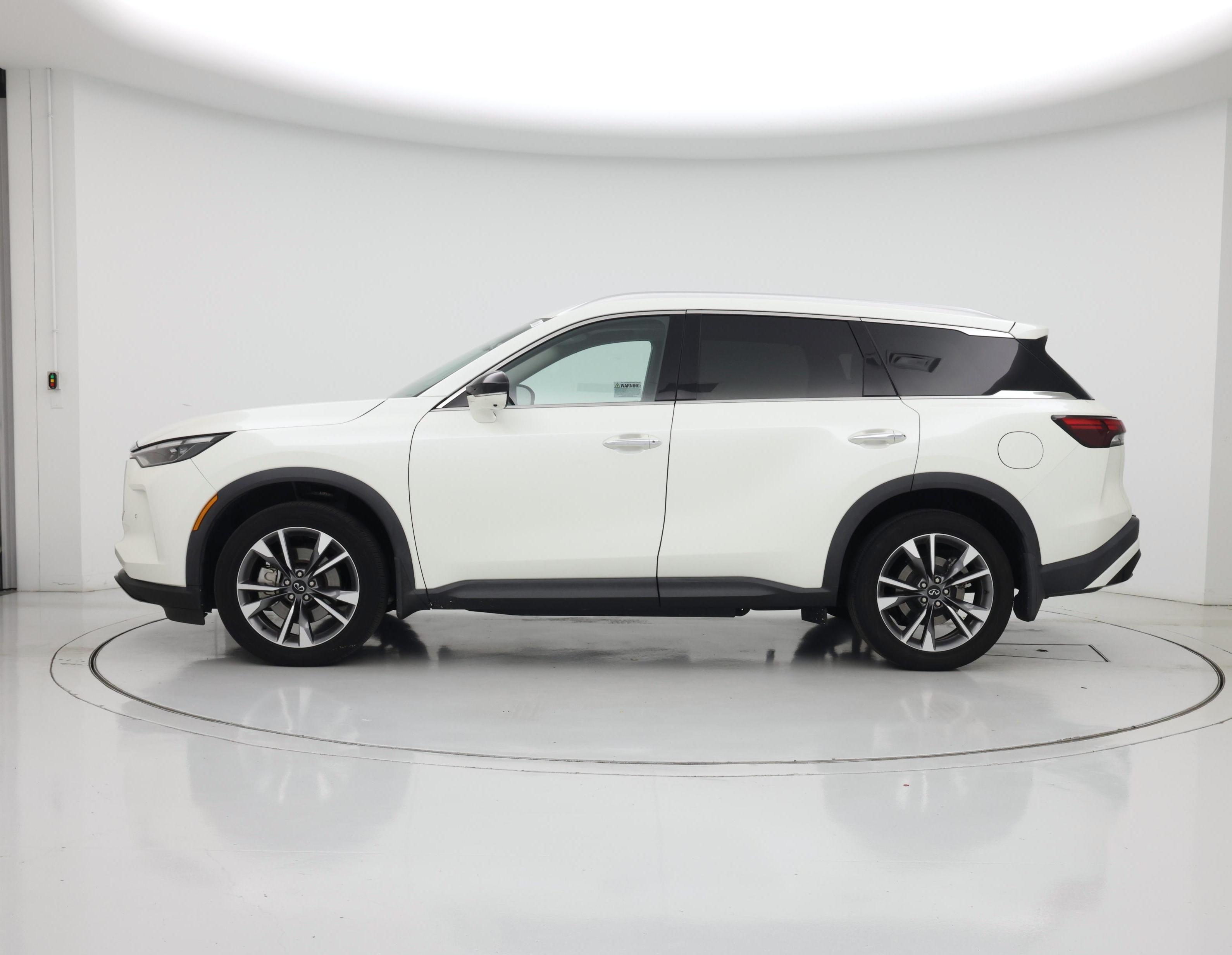 Thumbnail: 2023 INFINITI QX60 - 3