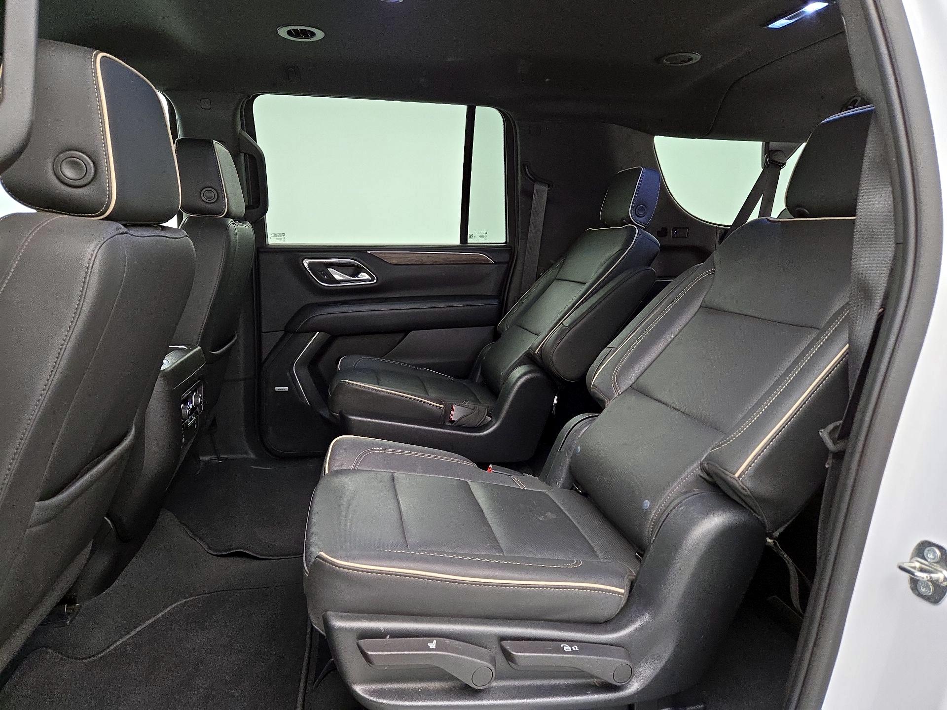 Thumbnail: 2023 Chevrolet Suburban - 19