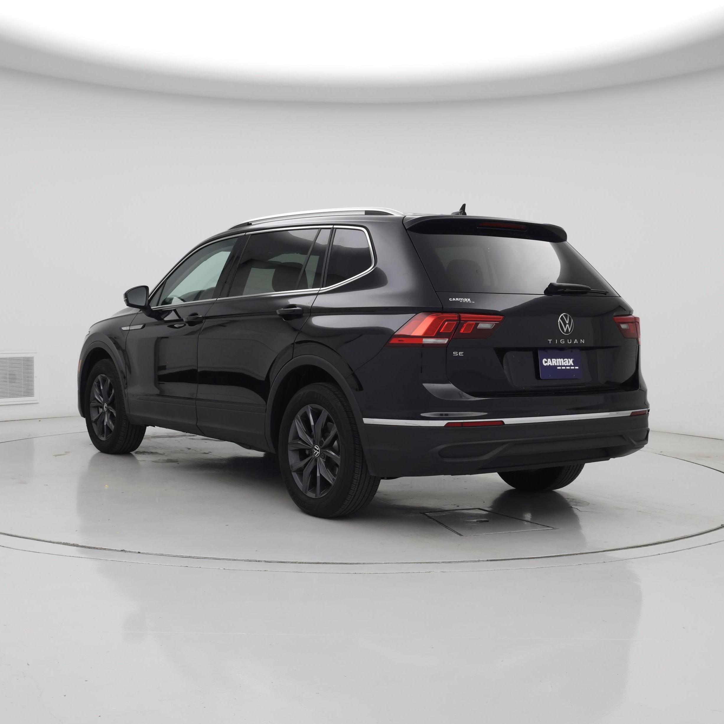 Thumbnail: 2023 Volkswagen Tiguan - 2