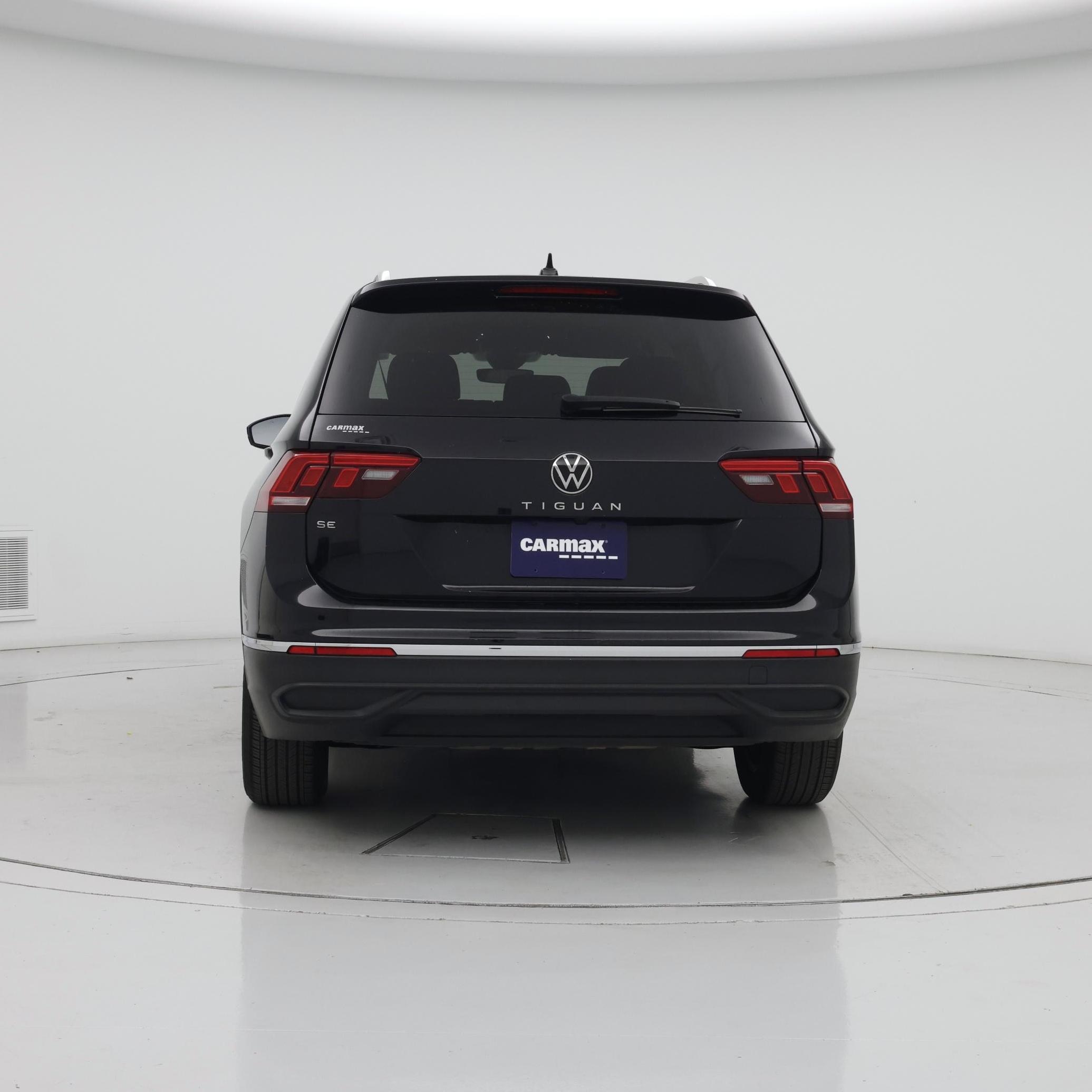 Thumbnail: 2023 Volkswagen Tiguan - 6
