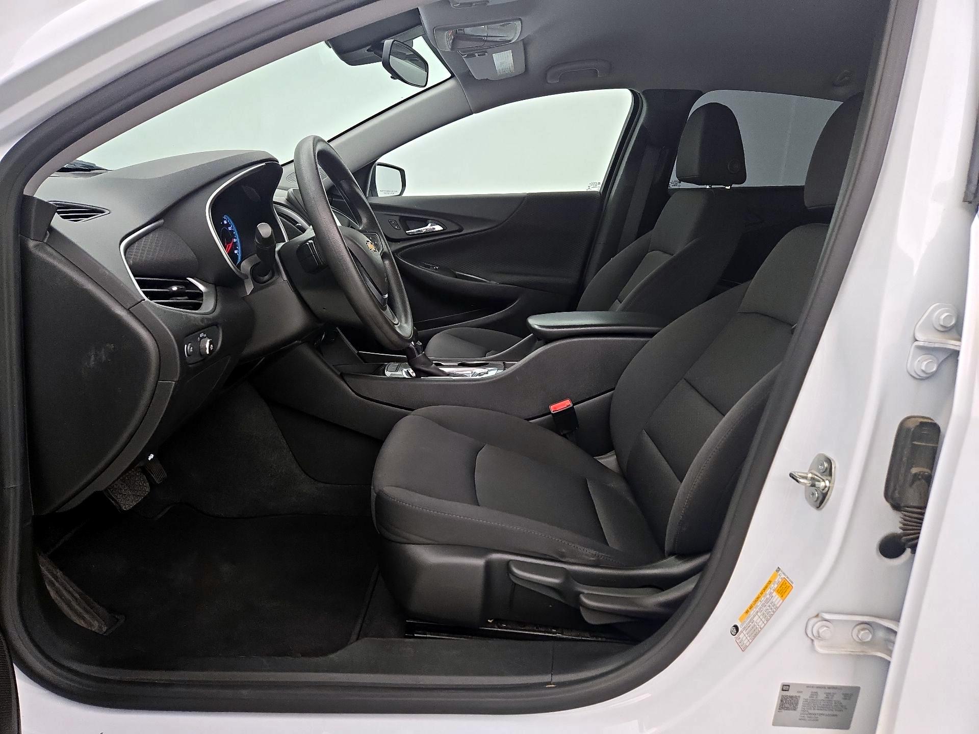 Thumbnail: 2023 Chevrolet Malibu - 11