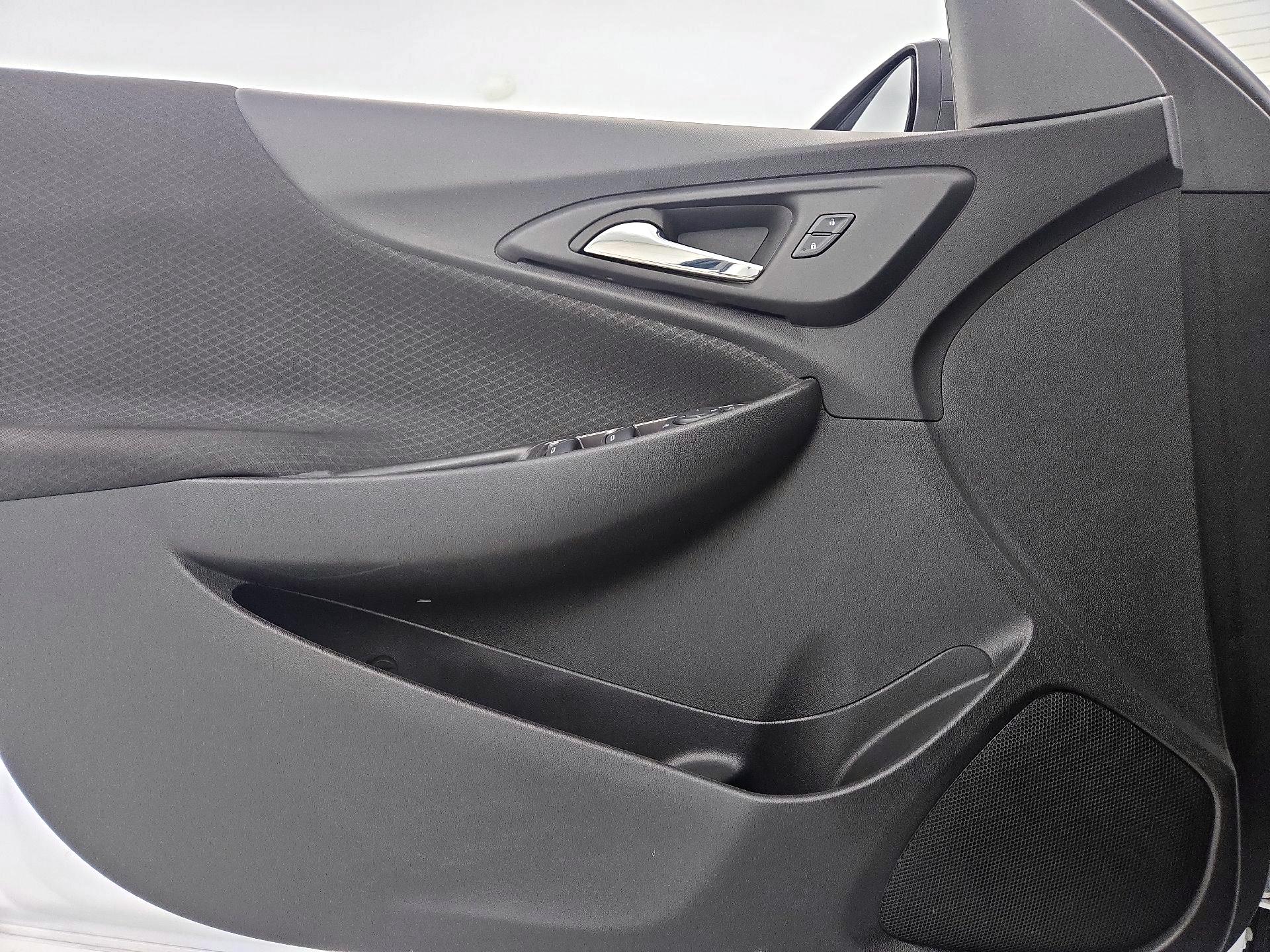 Thumbnail: 2023 Chevrolet Malibu - 12