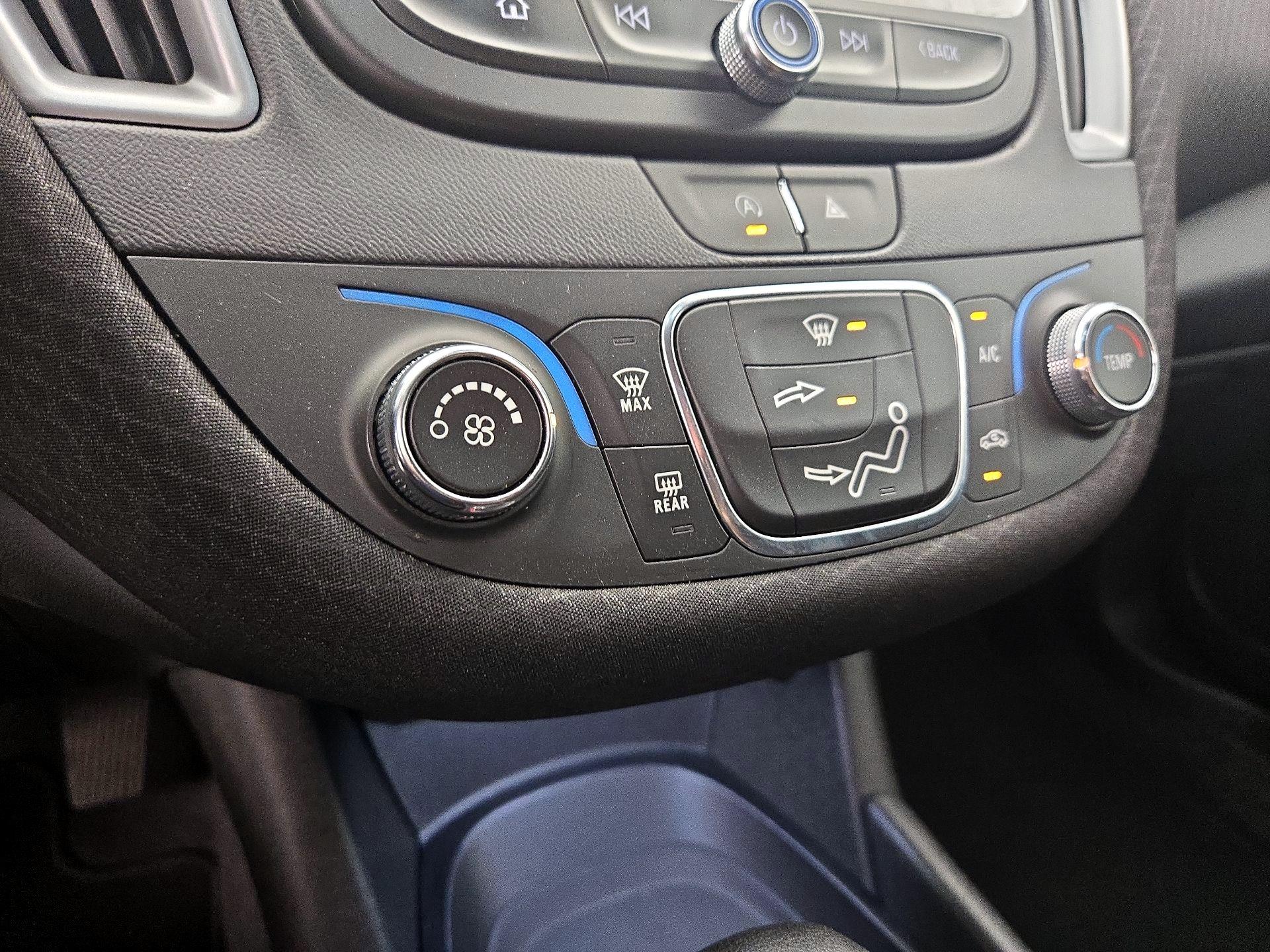 Thumbnail: 2023 Chevrolet Malibu - 16