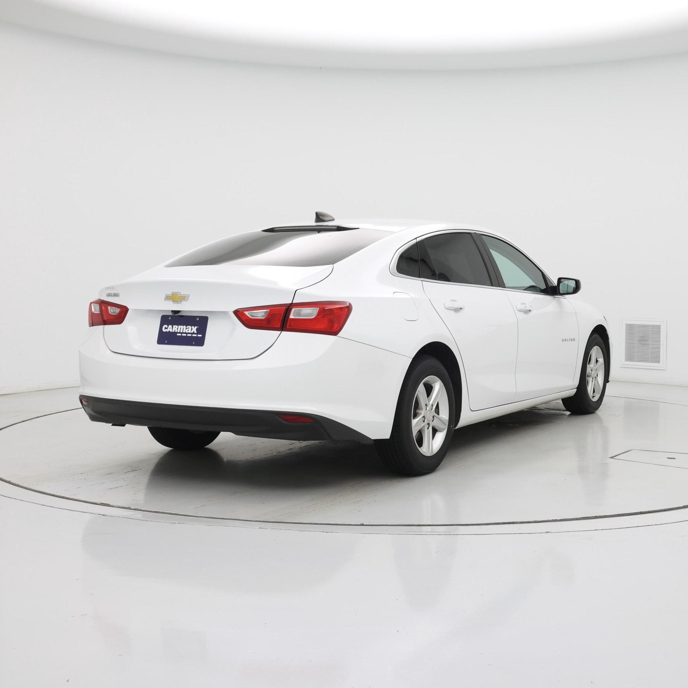 Thumbnail: 2023 Chevrolet Malibu - 8