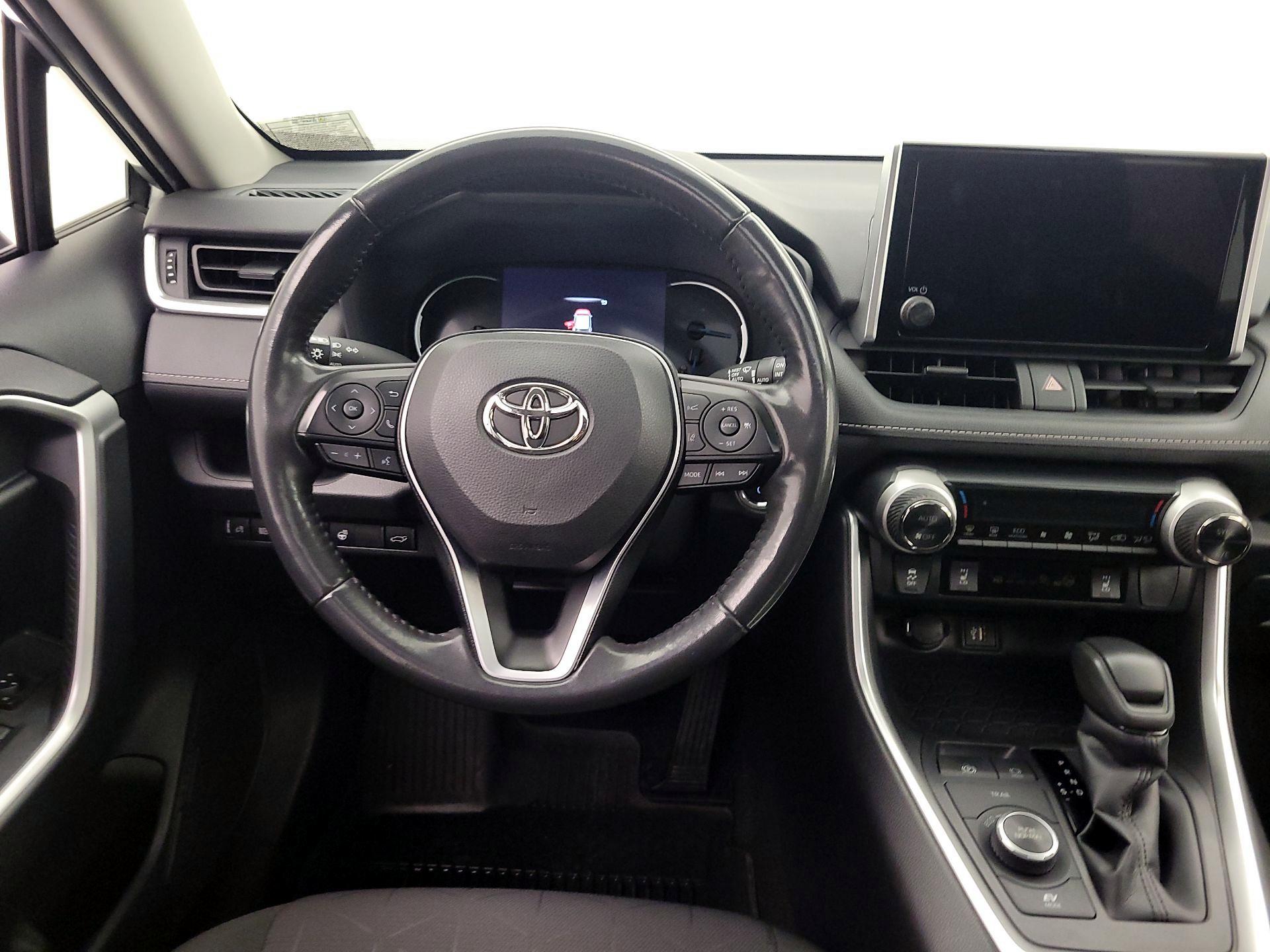 Thumbnail: 2024 Toyota RAV4 - 10