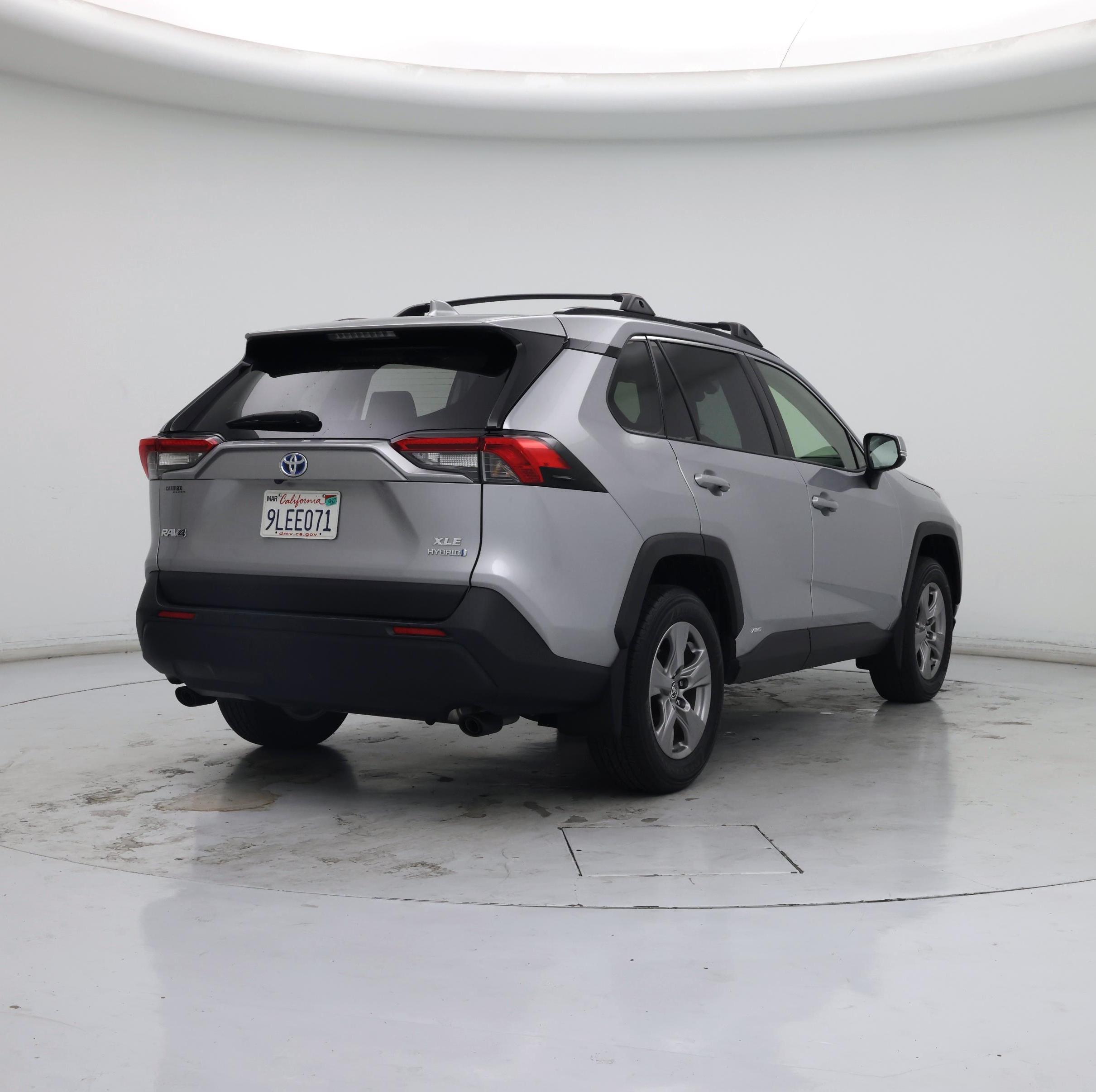 Thumbnail: 2024 Toyota RAV4 - 8