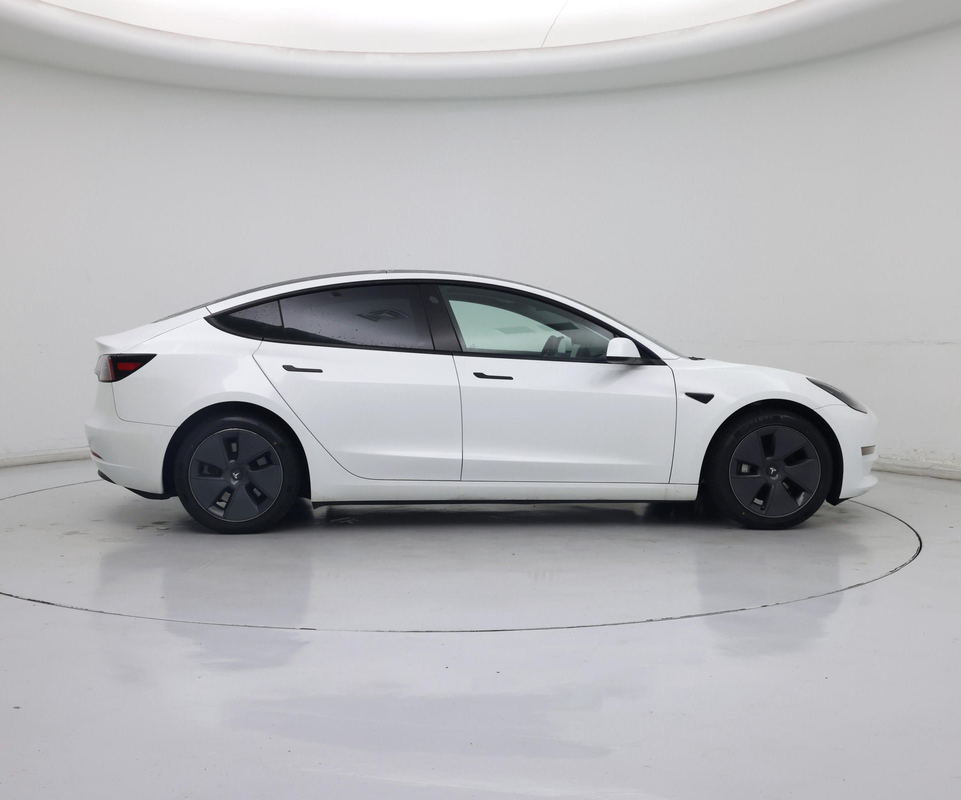 Thumbnail: 2023 Tesla Model 3 - 7