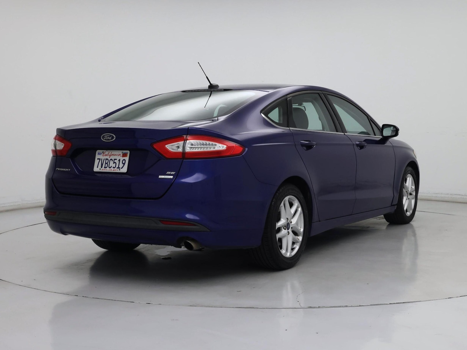 2016 Ford Fusion SE - Photo 9