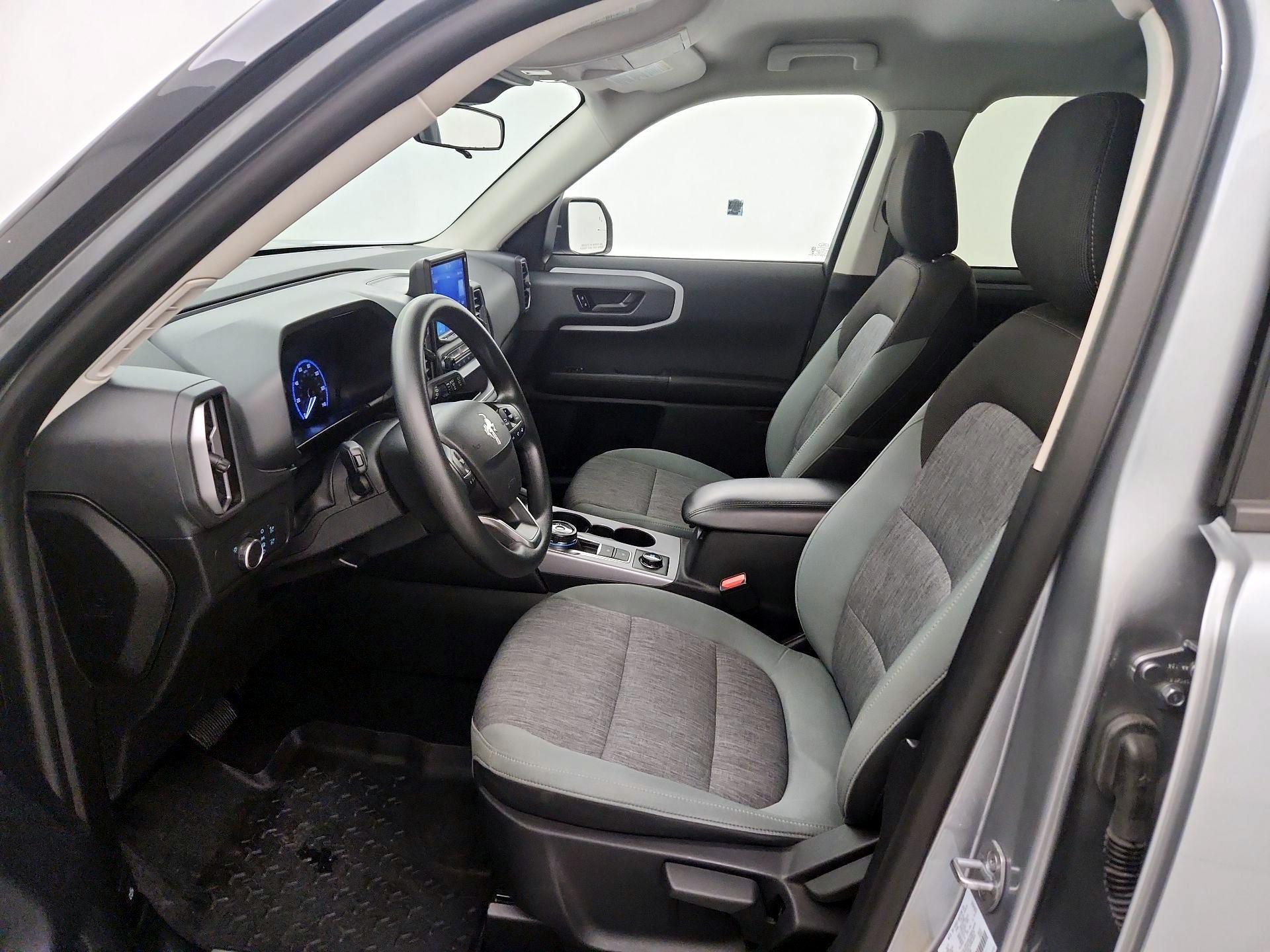 Thumbnail: 2022 Ford Bronco Sport - 11