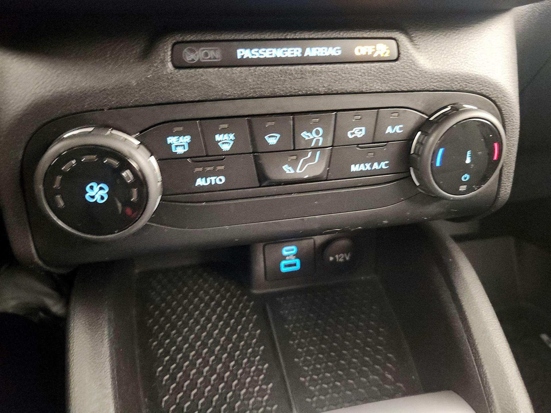 Thumbnail: 2022 Ford Bronco Sport - 16