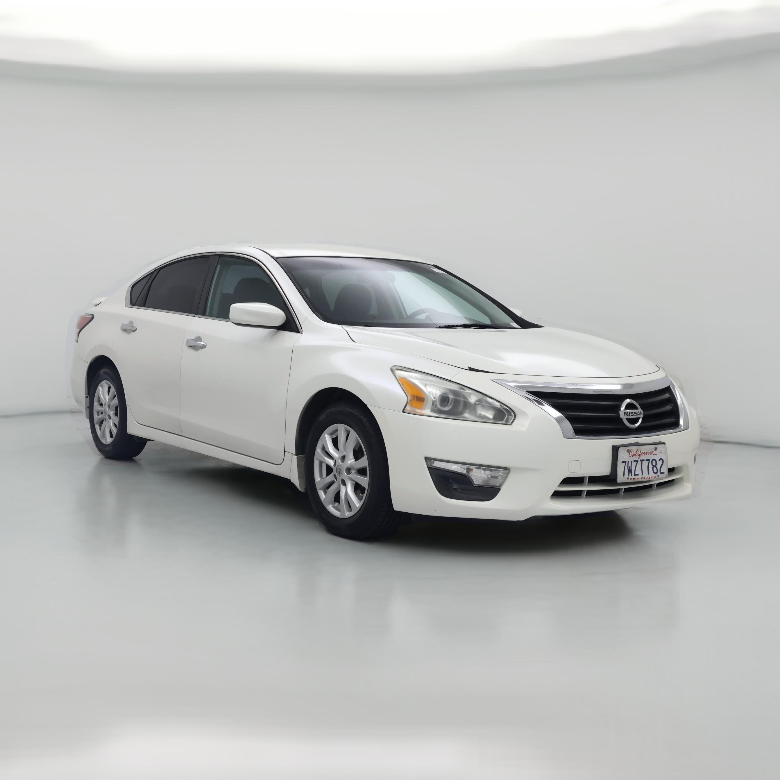 Thumbnail: 2015 Nissan Altima - 1