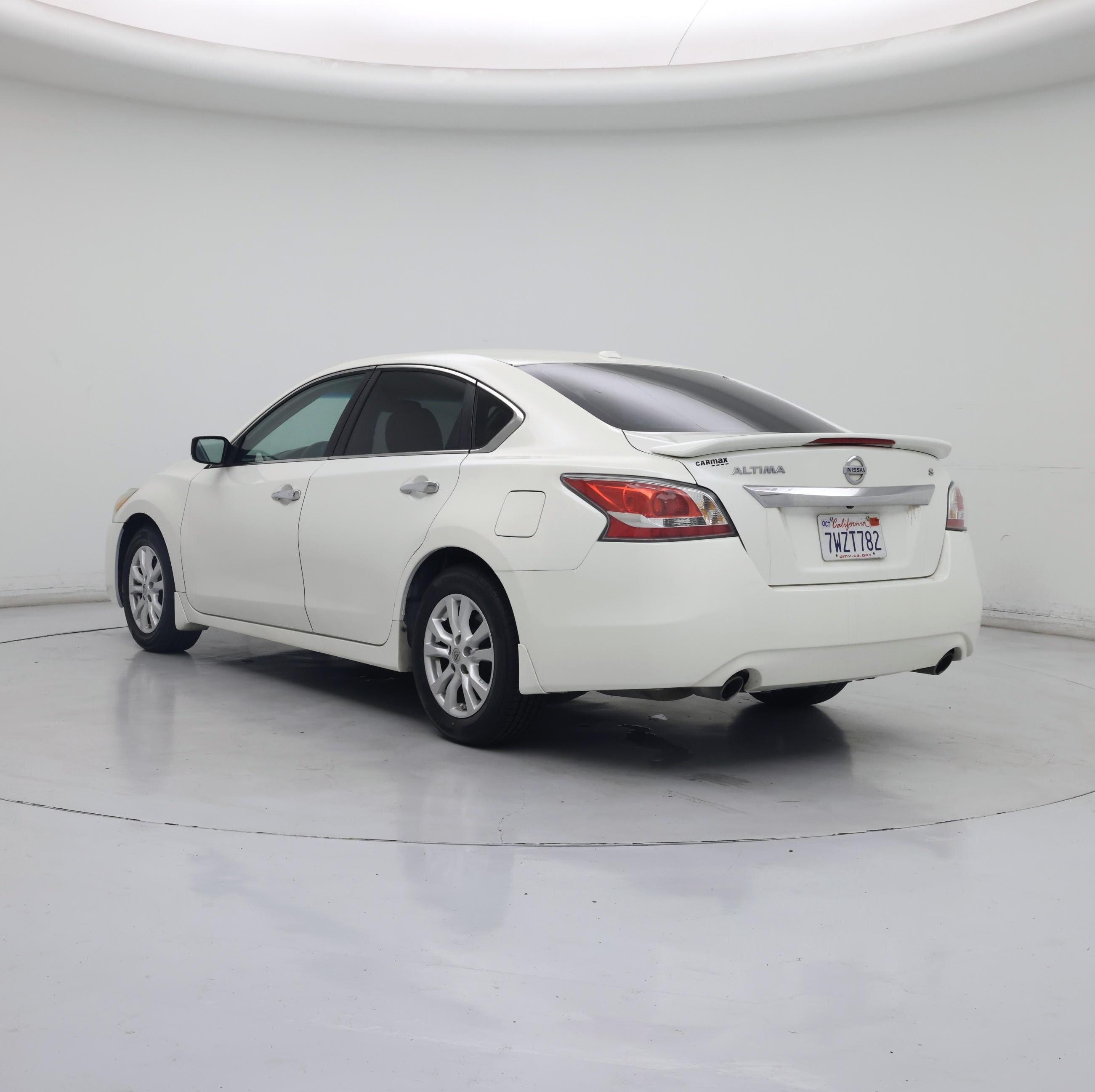 Thumbnail: 2015 Nissan Altima - 2