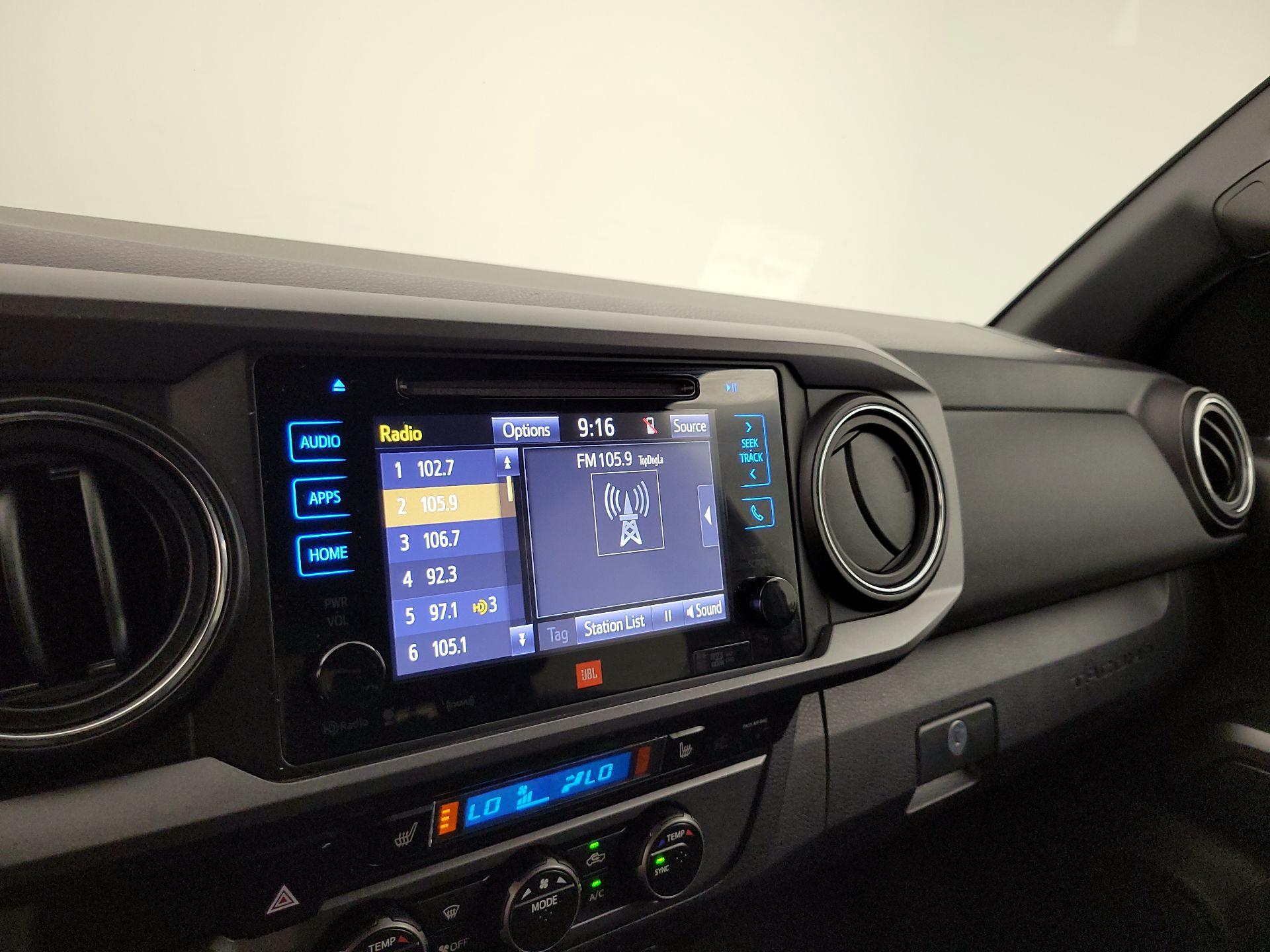 Thumbnail: 2019 Toyota Tacoma - 15