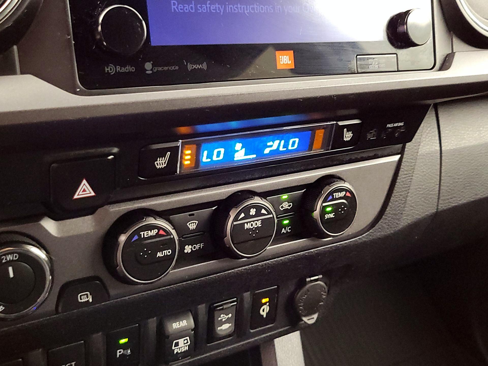 Thumbnail: 2019 Toyota Tacoma - 16