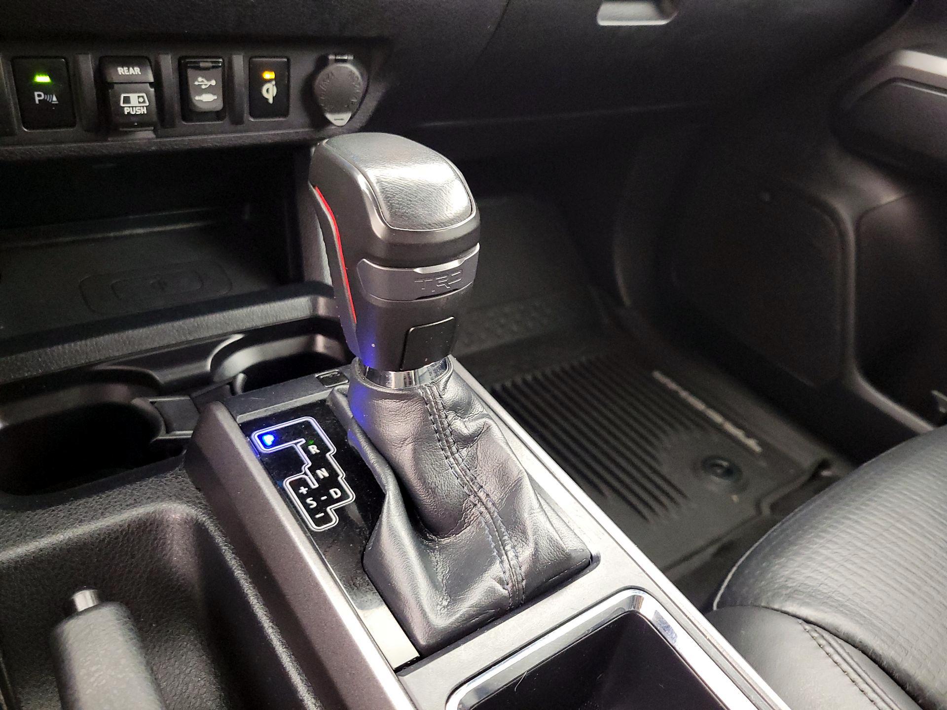 Thumbnail: 2019 Toyota Tacoma - 17