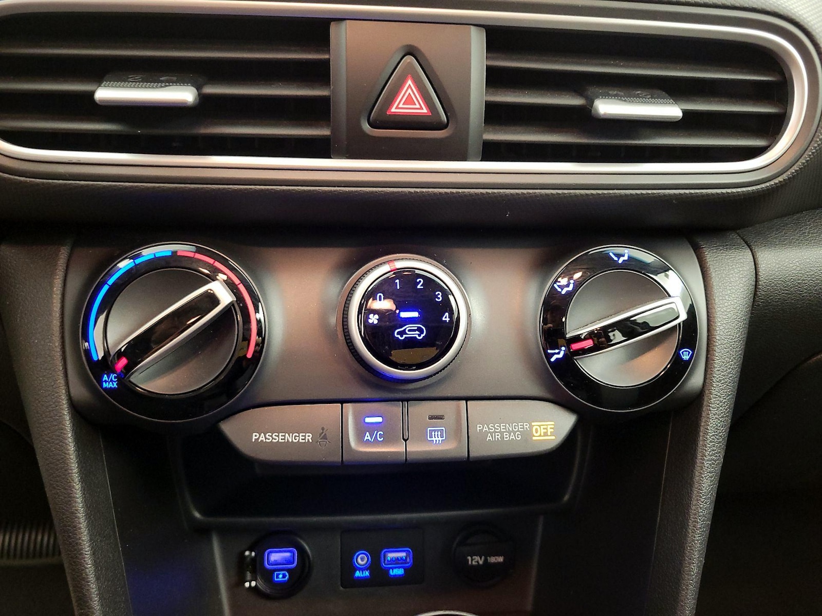 2019 Hyundai Kona SE - Photo 17