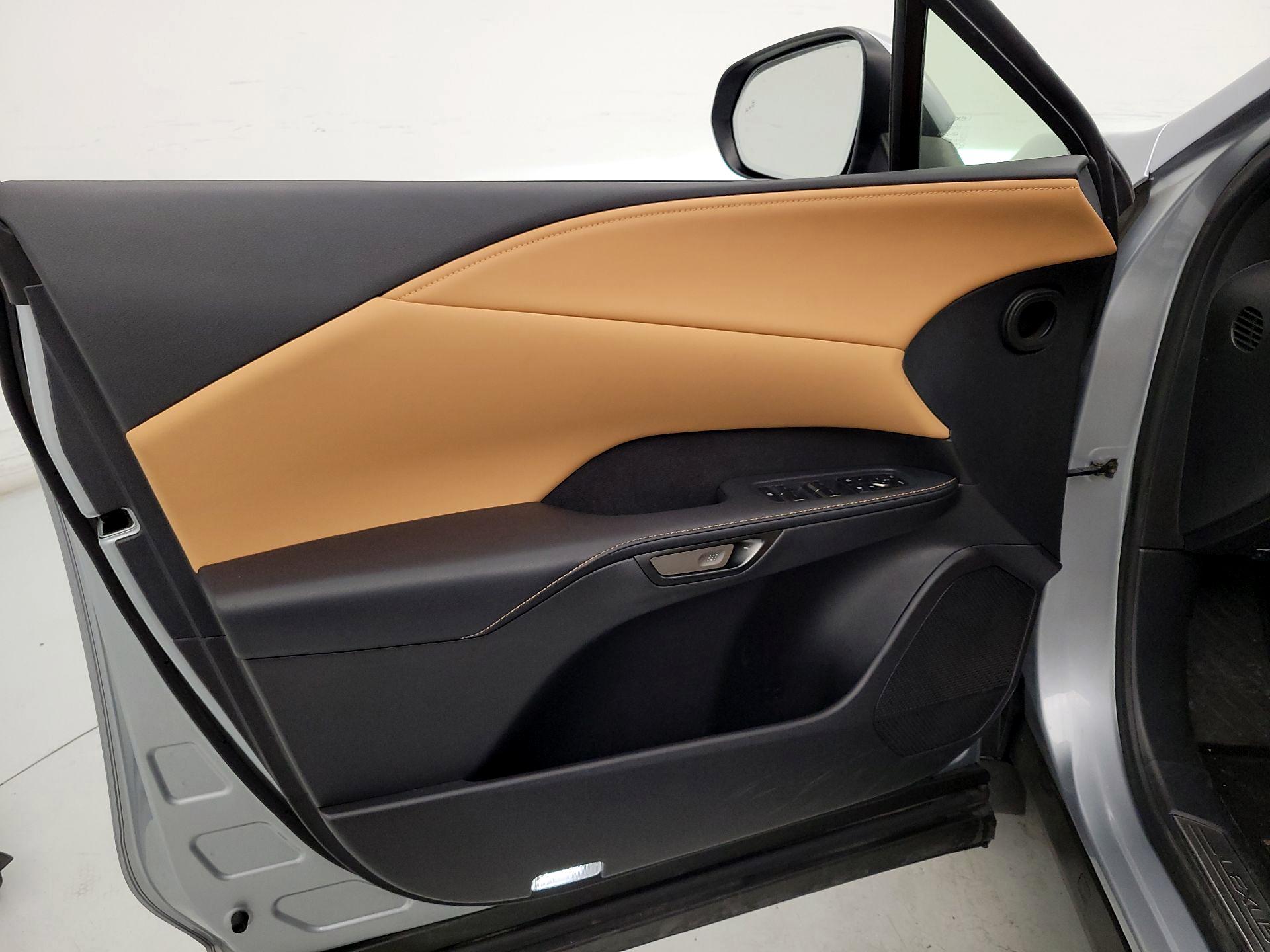 Thumbnail: 2023 Lexus RX - 12