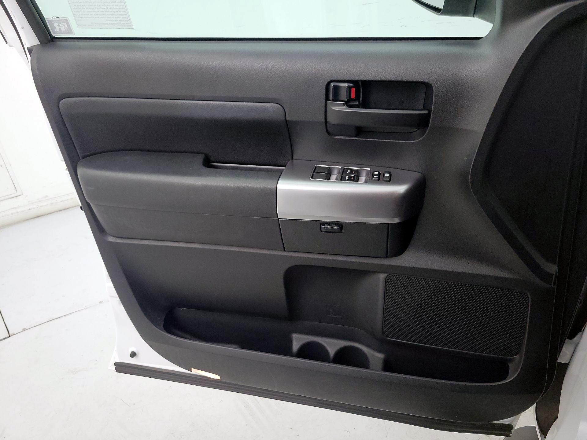 Thumbnail: 2021 Toyota Sequoia - 12