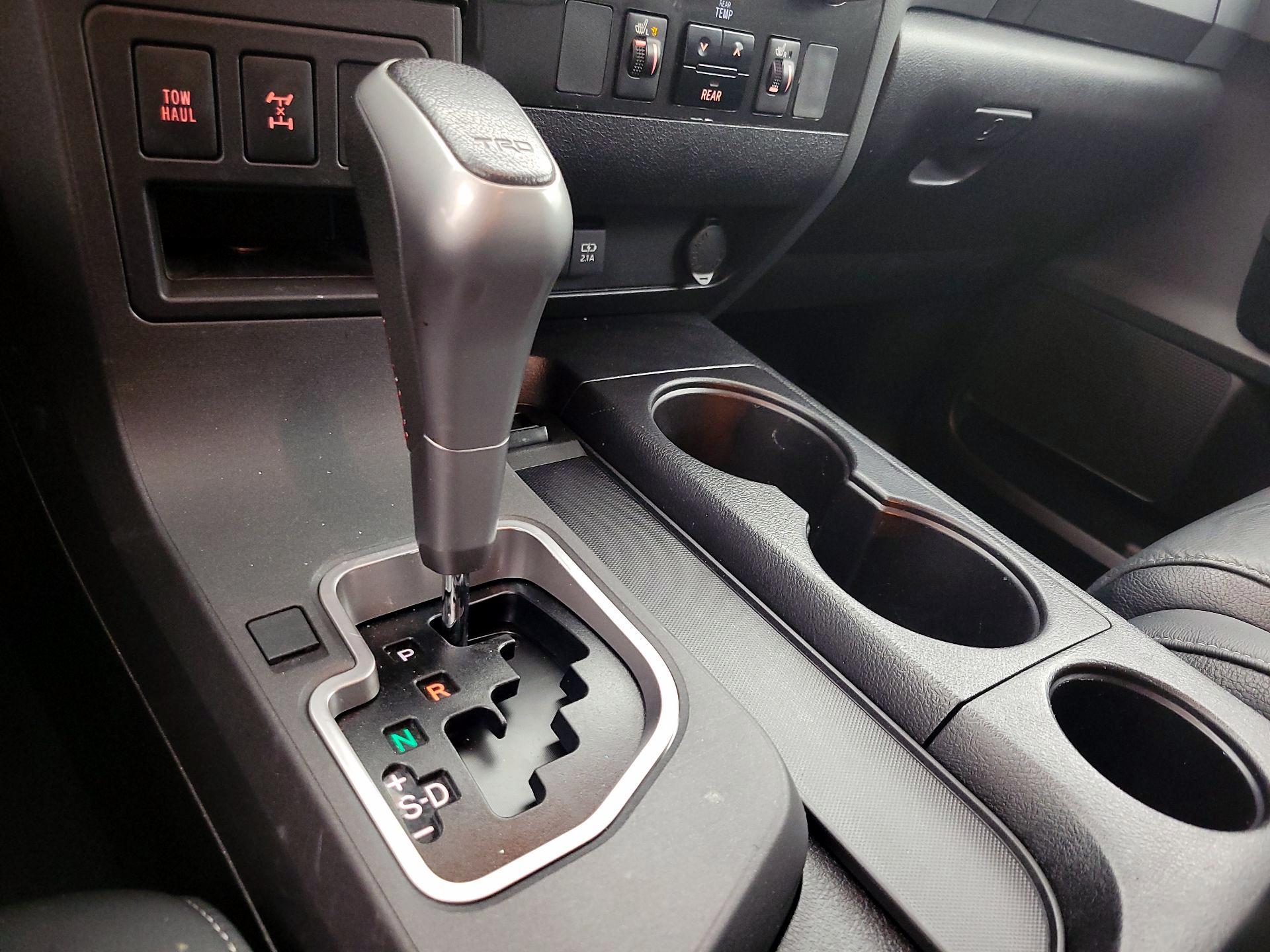 Thumbnail: 2021 Toyota Sequoia - 17