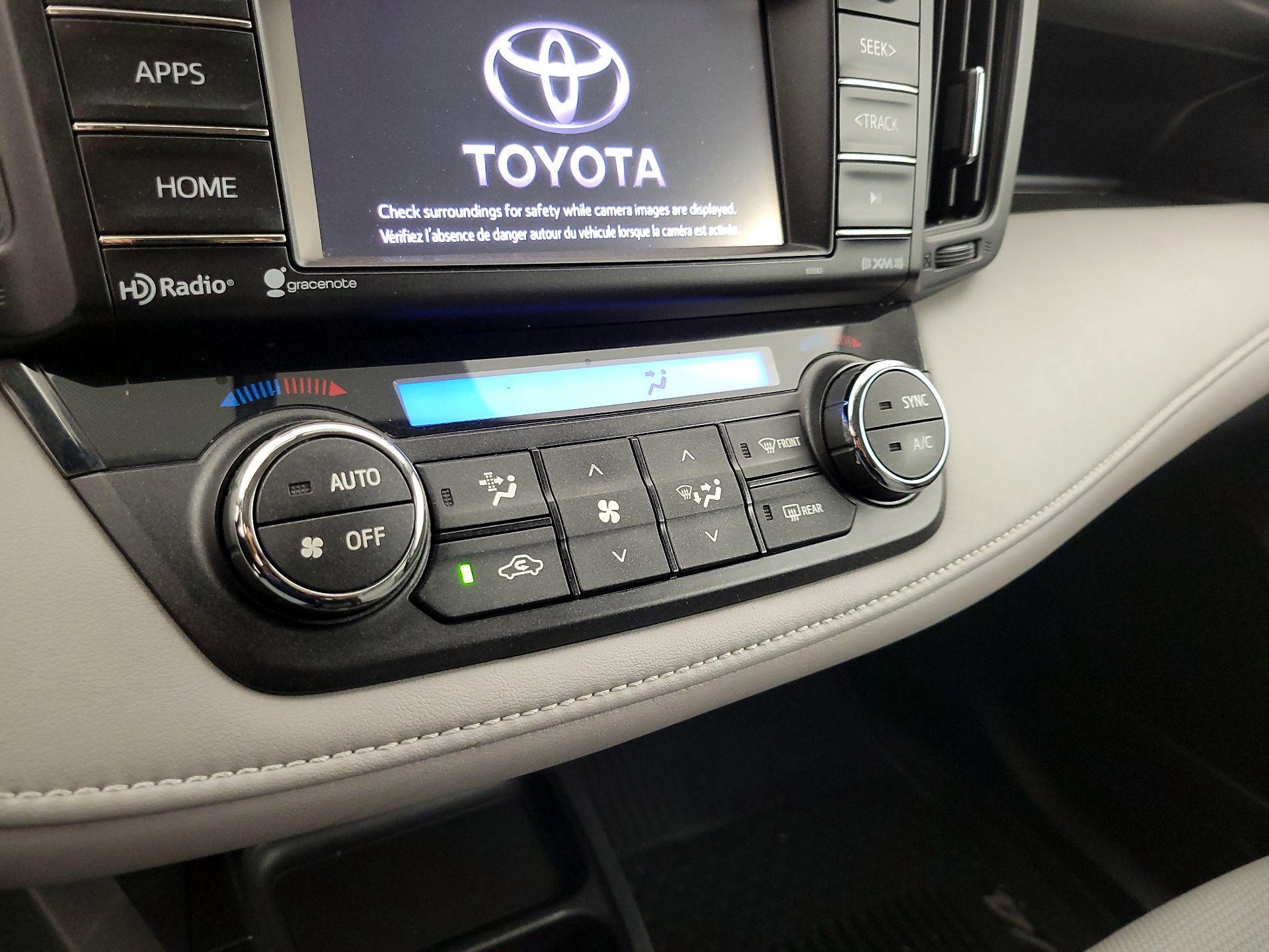 Thumbnail: 2016 Toyota RAV4 - 16