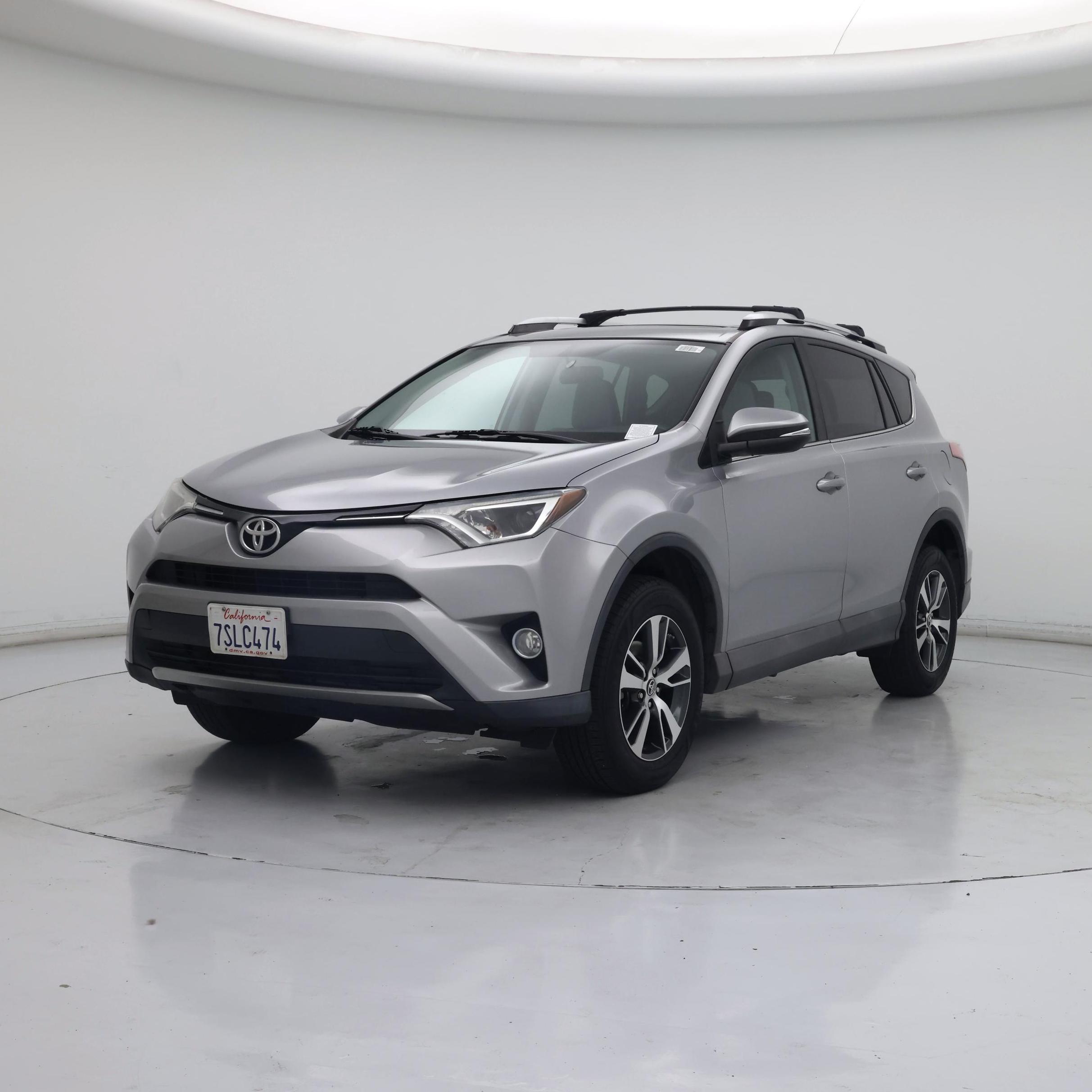 Thumbnail: 2016 Toyota RAV4 - 4