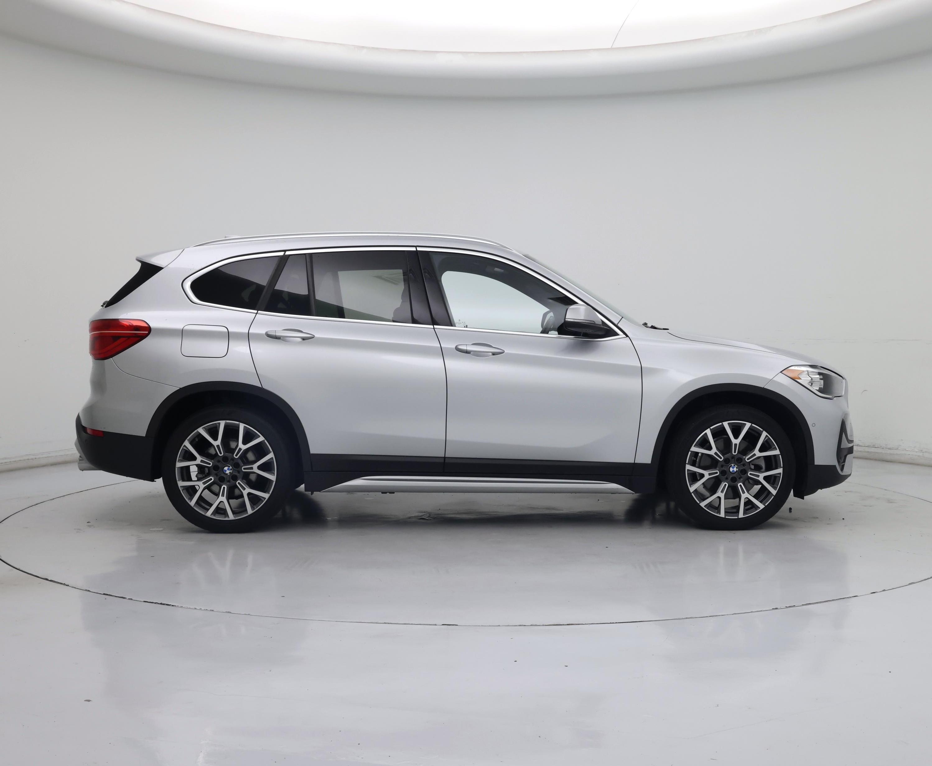Thumbnail: 2021 BMW X1 - 7