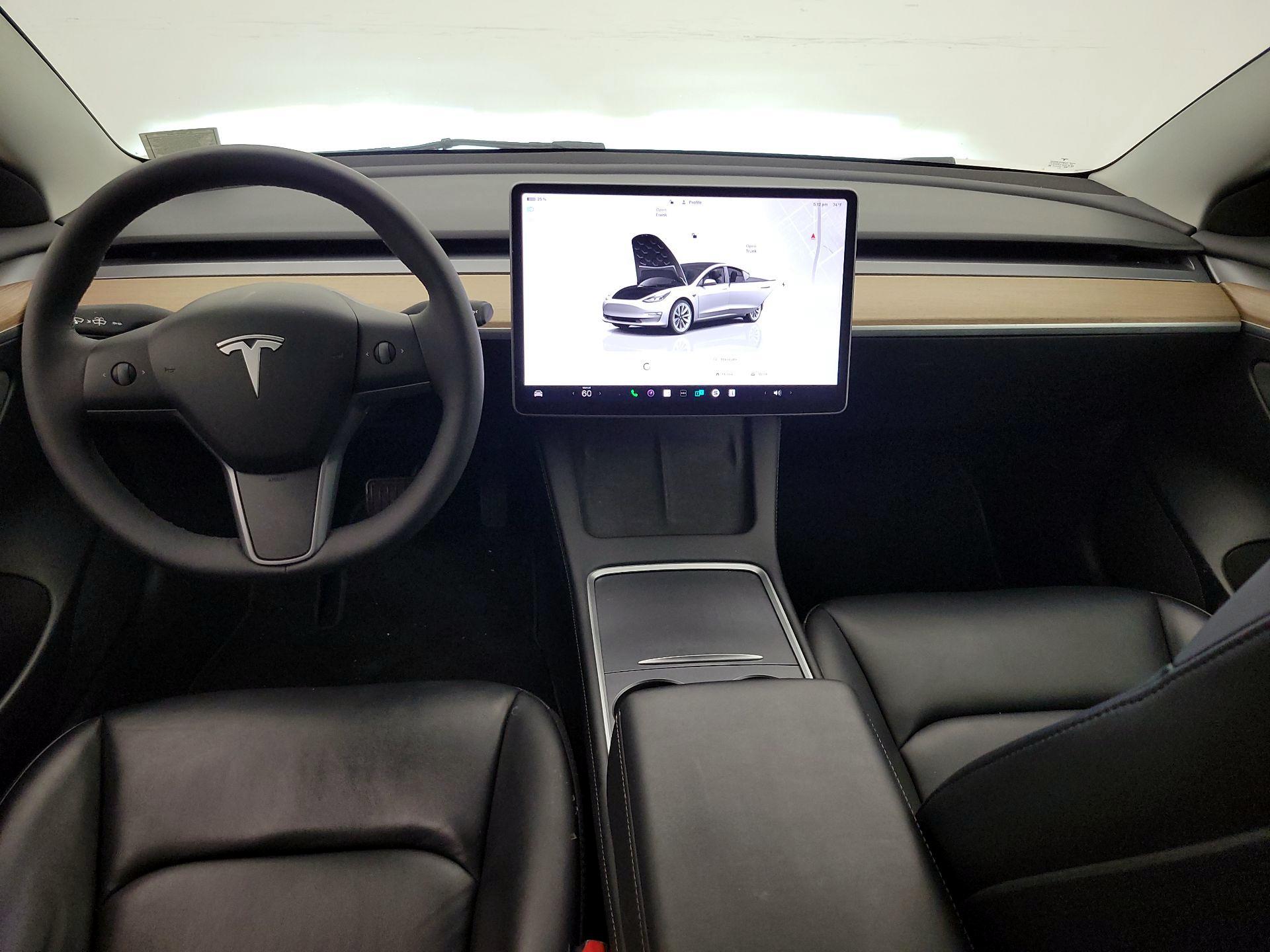 Thumbnail: 2023 Tesla Model 3 - 9