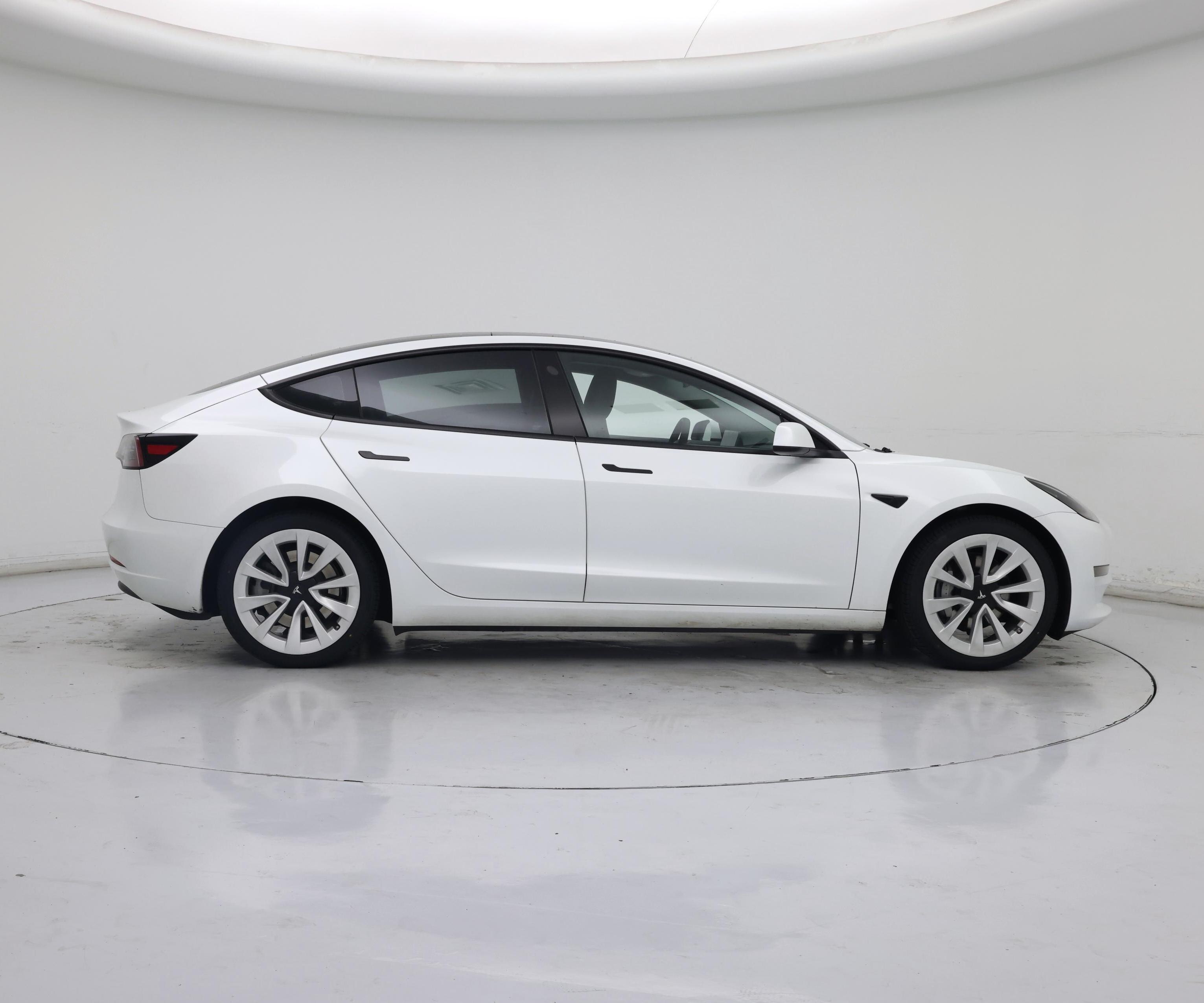 Thumbnail: 2023 Tesla Model 3 - 7