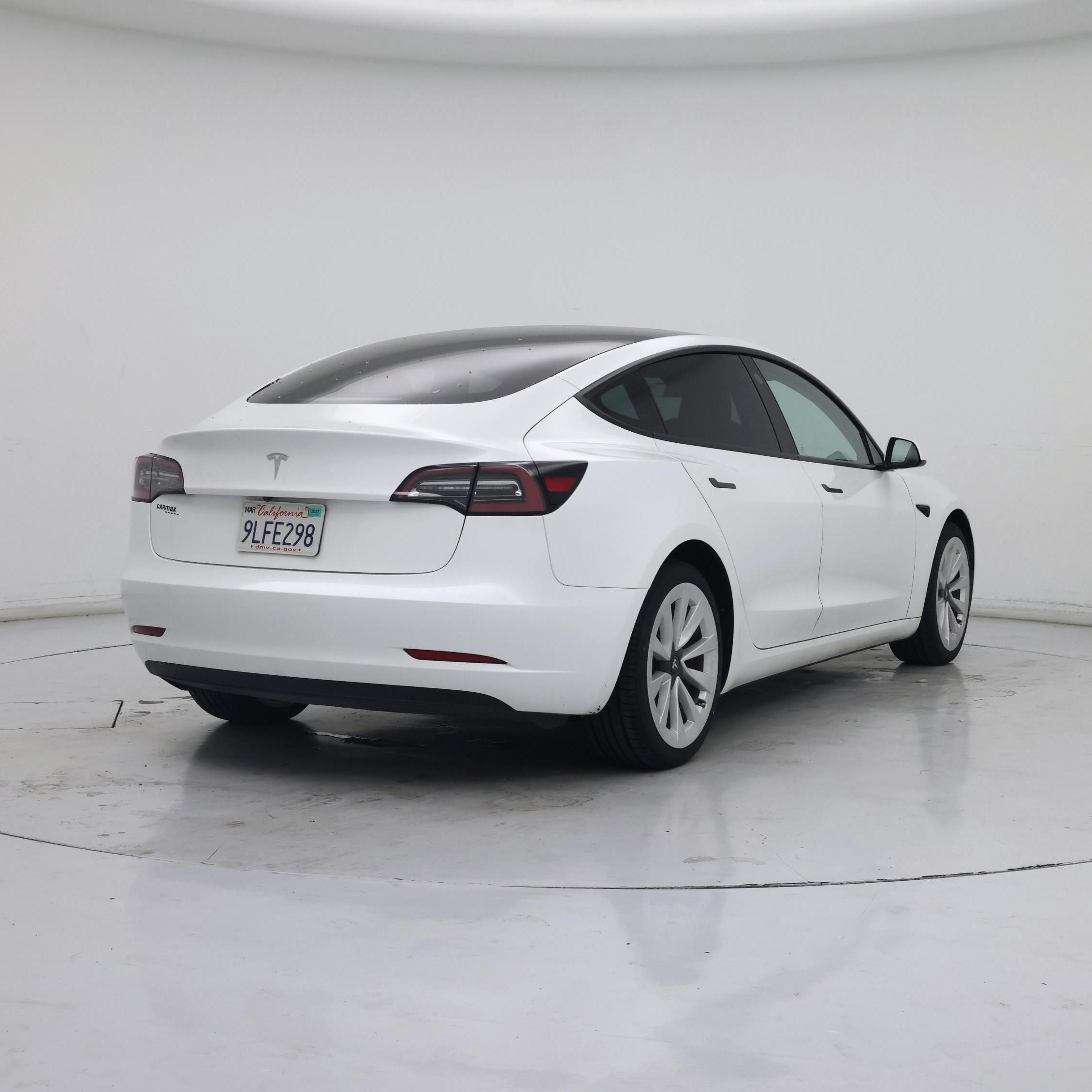 Thumbnail: 2023 Tesla Model 3 - 8