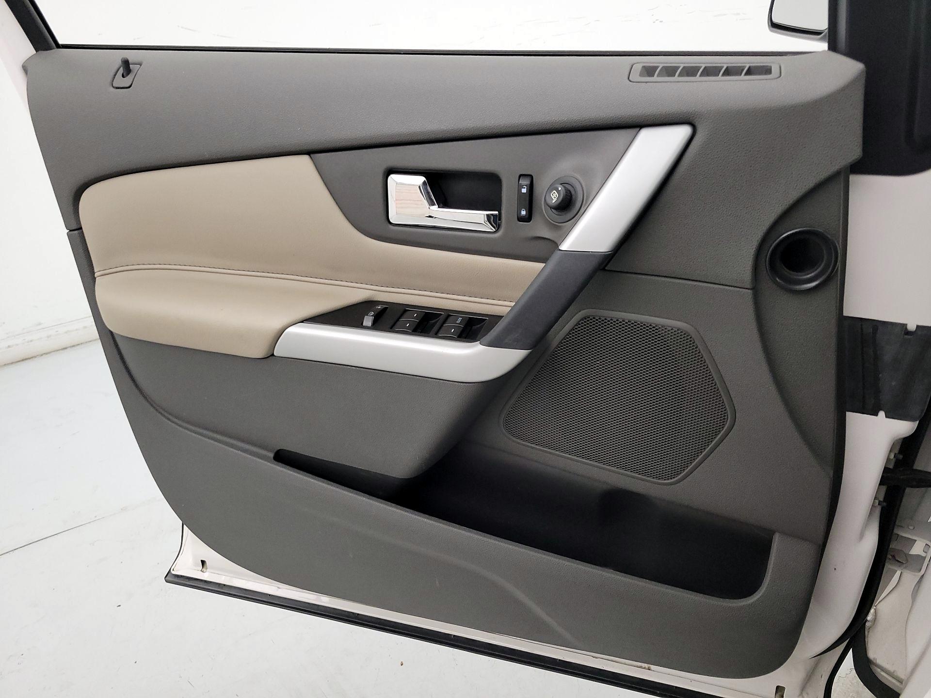 Thumbnail: 2014 Ford Edge - 12