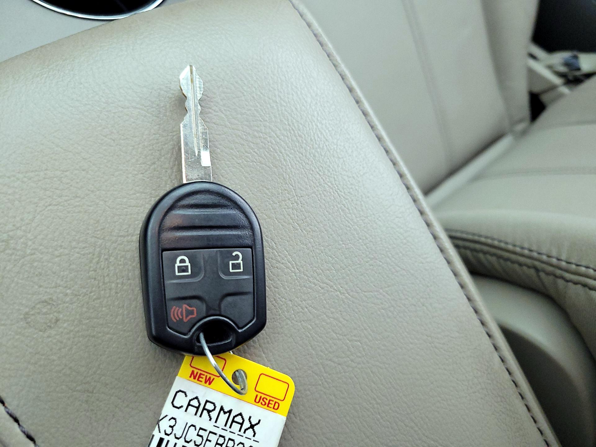 Thumbnail: 2014 Ford Edge - 16