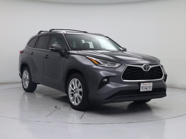 Gray 2023 Toyota Highlander Limited FWD SUV / Crossover Front-Wheel Drive Automatic