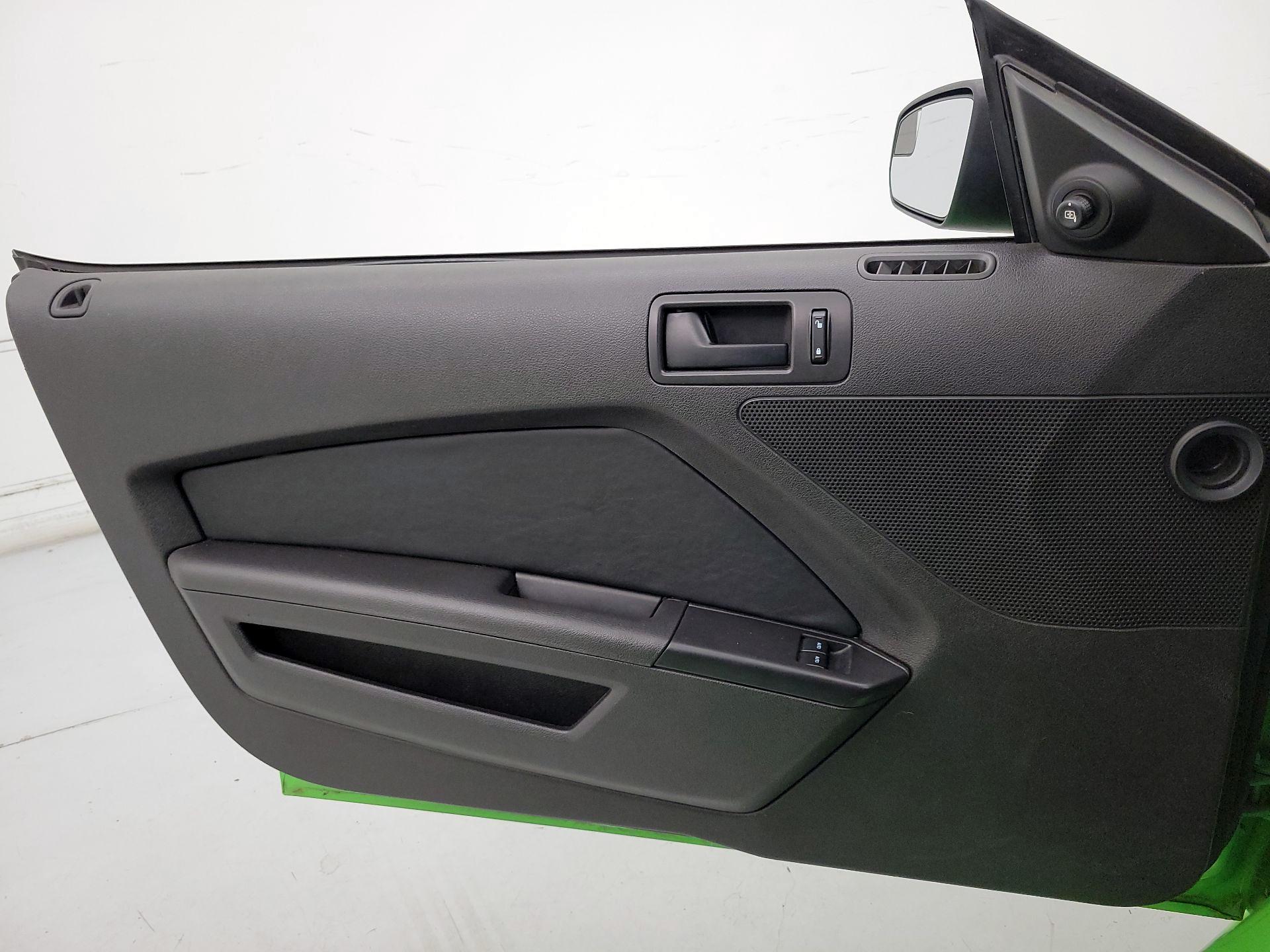 Thumbnail: 2014 Ford Mustang - 12