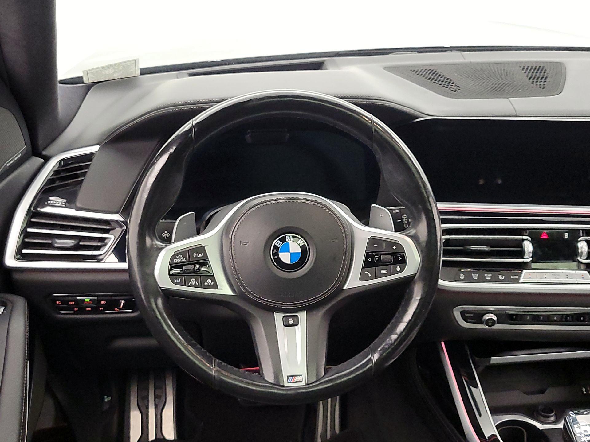 Thumbnail: 2021 BMW X7 - 10