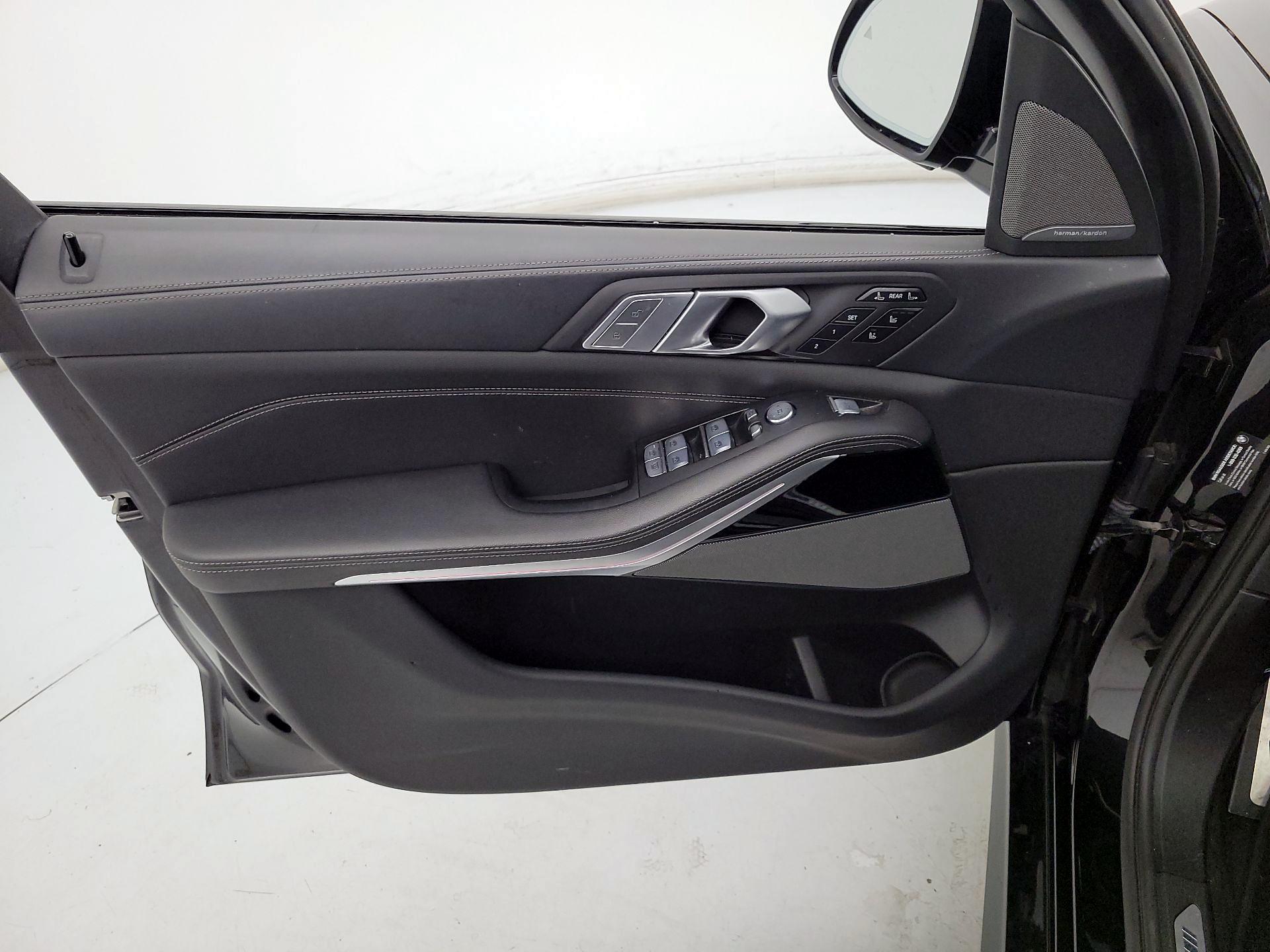 Thumbnail: 2021 BMW X7 - 12