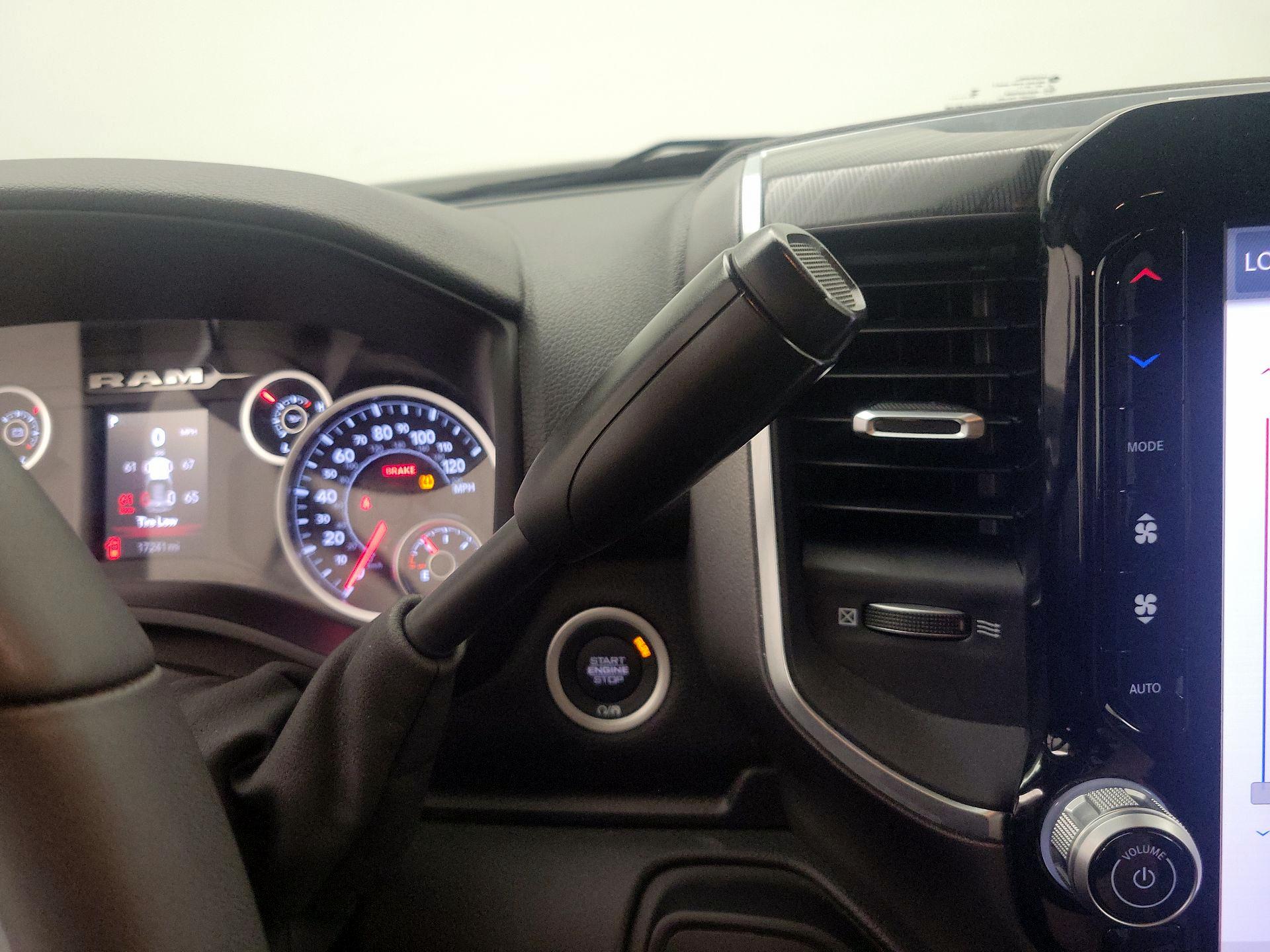 Thumbnail: 2025 RAM 2500 - 18