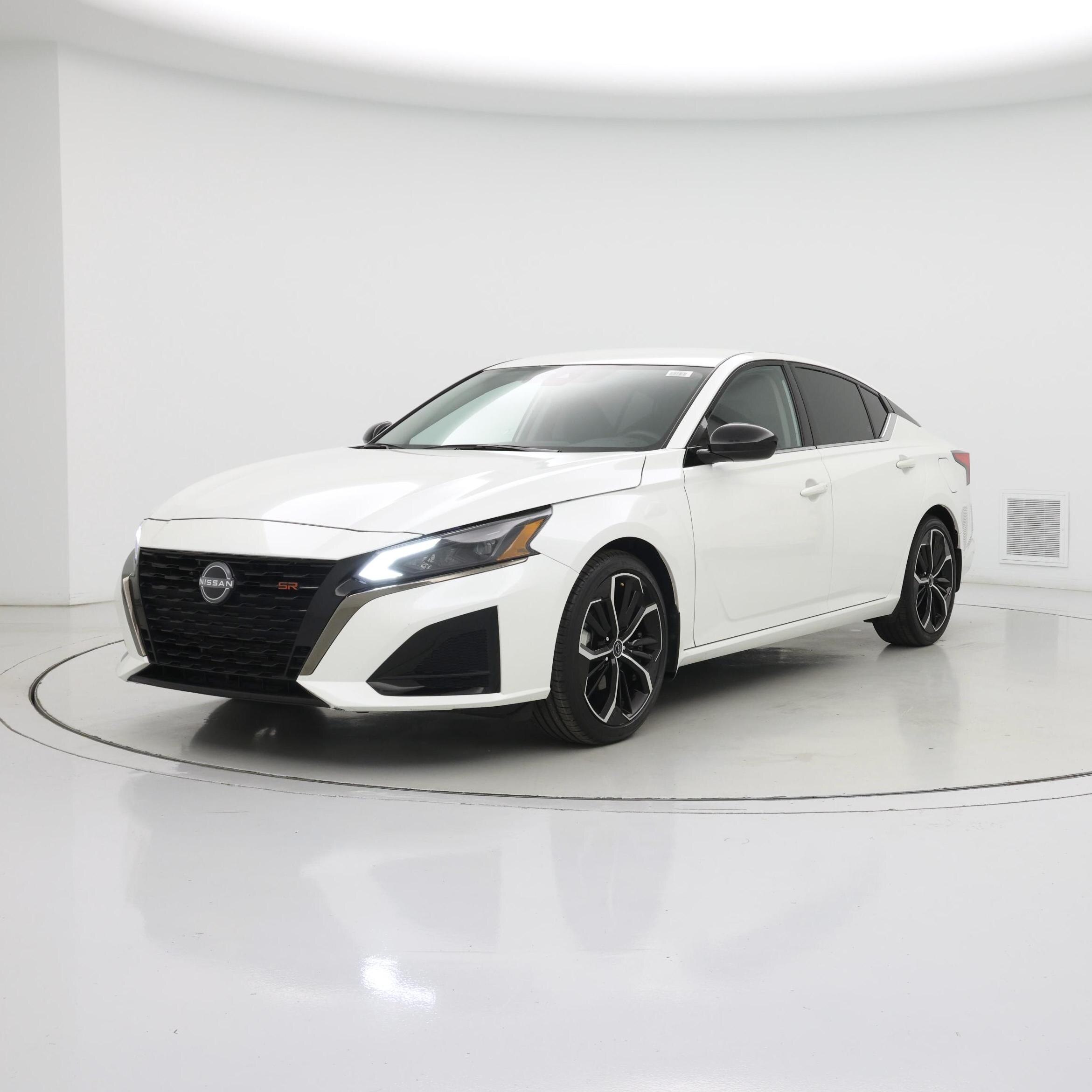 Thumbnail: 2023 Nissan Altima - 4