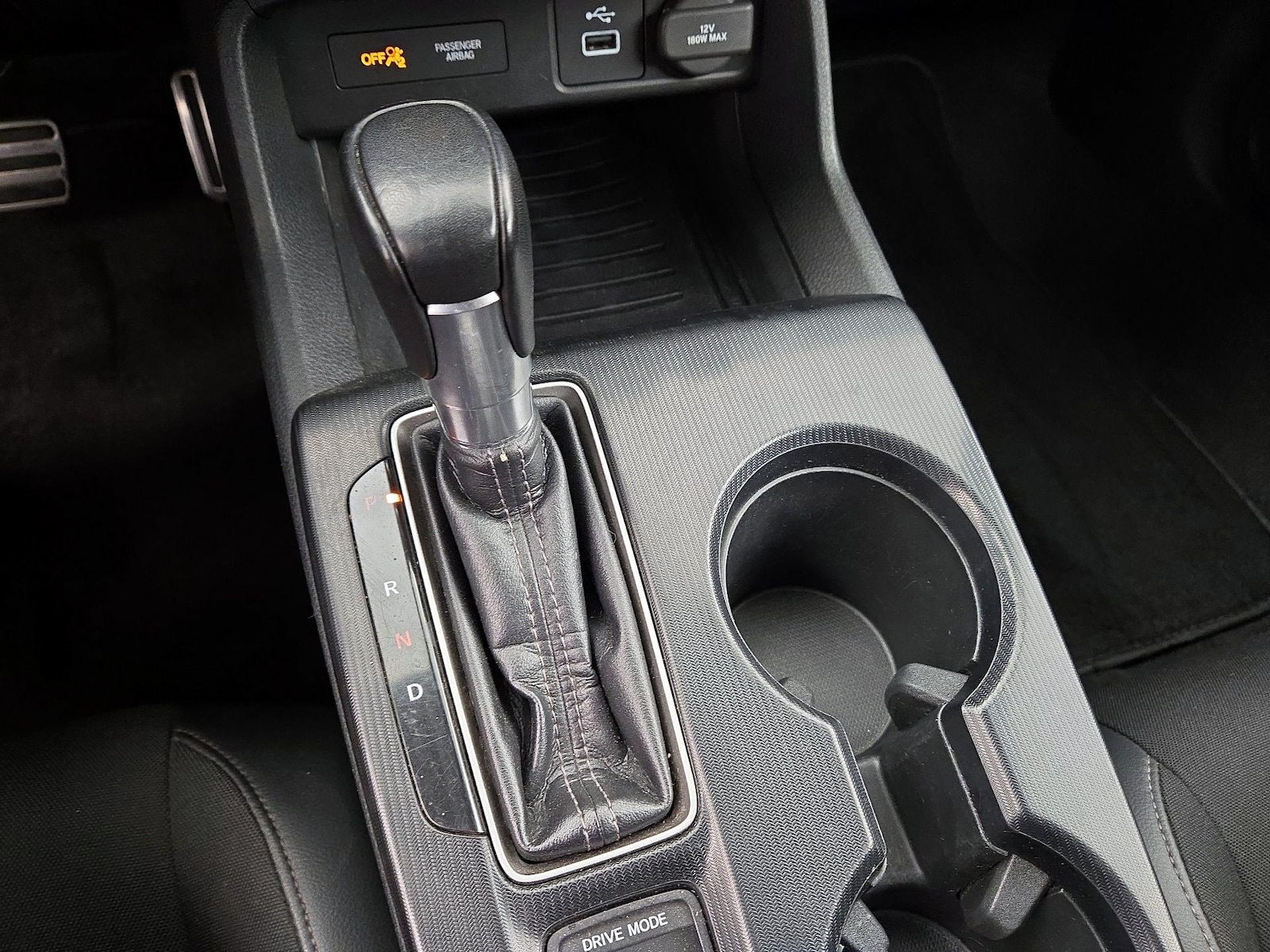 2022 Honda Civic Hatchback Sport - Photo 18