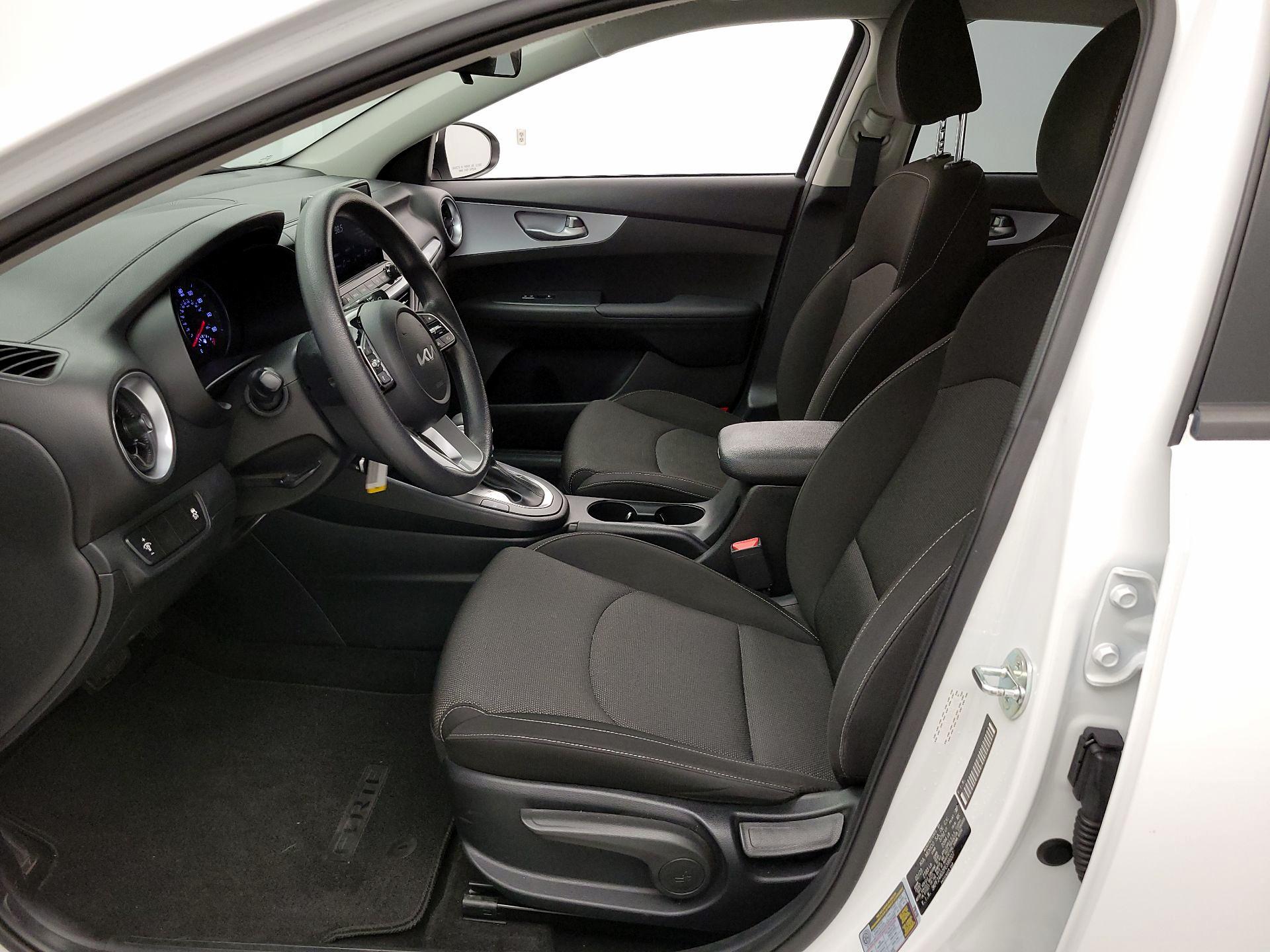 Thumbnail: 2023 Kia Forte - 11