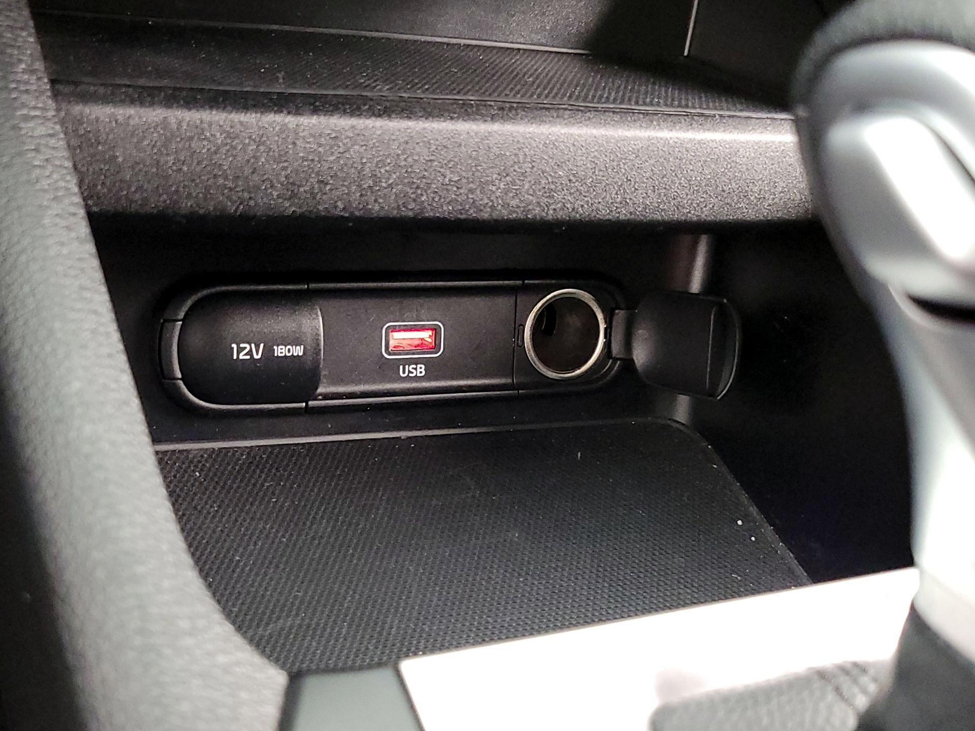 Thumbnail: 2023 Kia Forte - 18