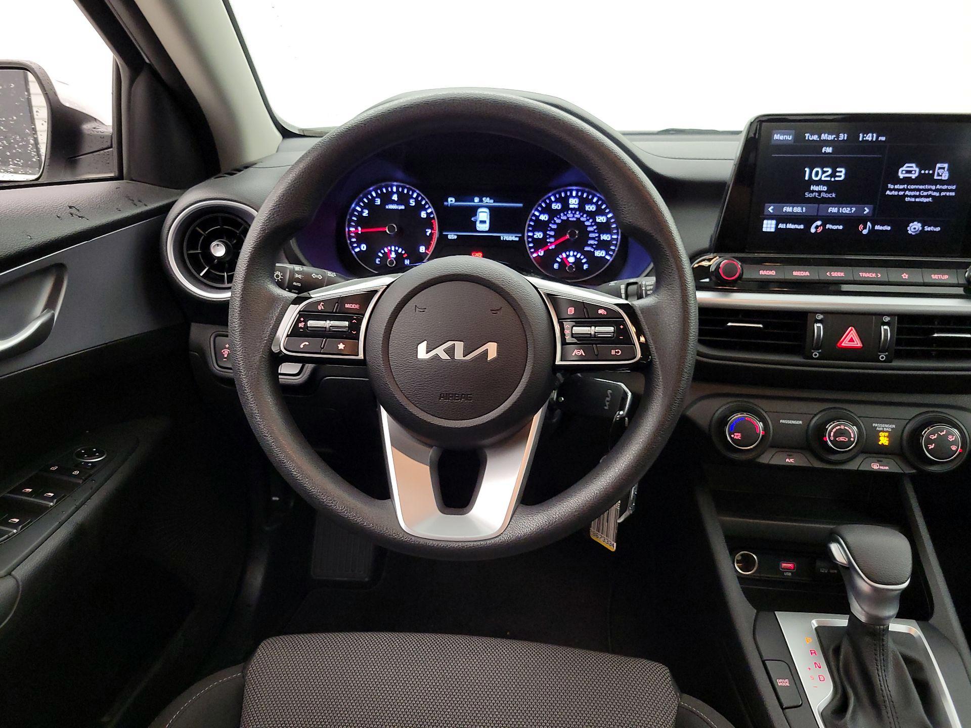 Thumbnail: 2023 Kia Forte - 10