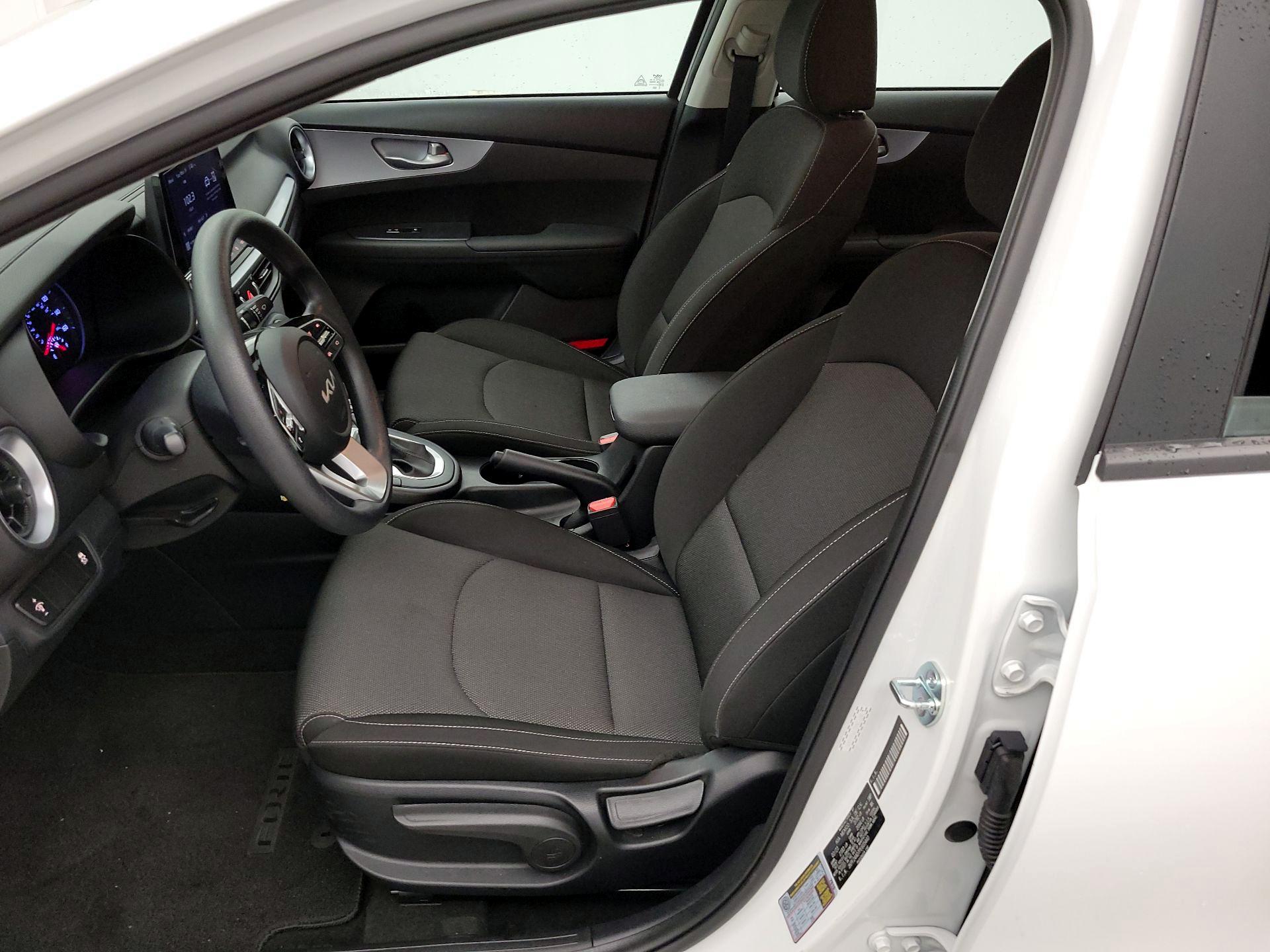 Thumbnail: 2023 Kia Forte - 11