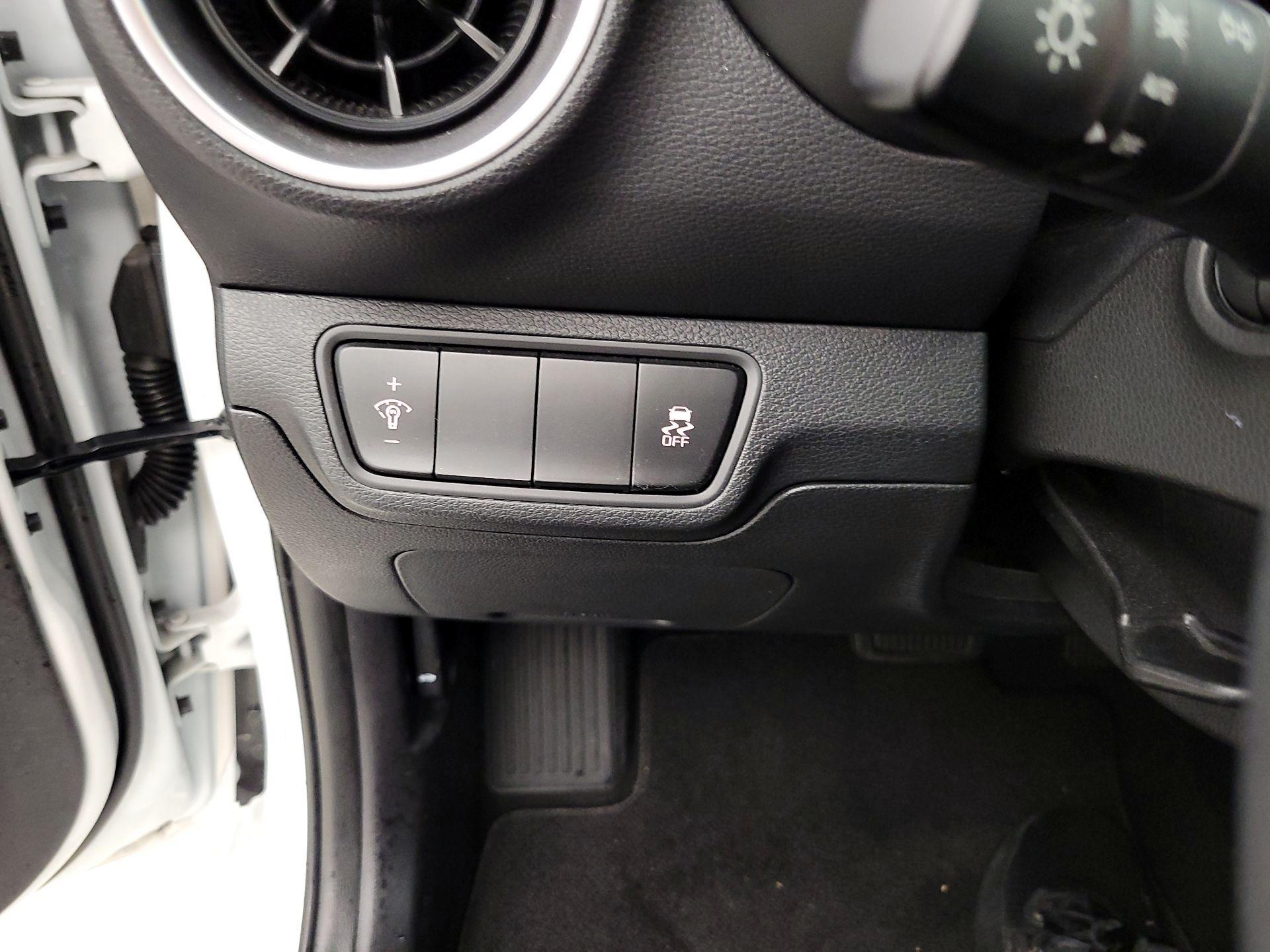 Thumbnail: 2023 Kia Forte - 13