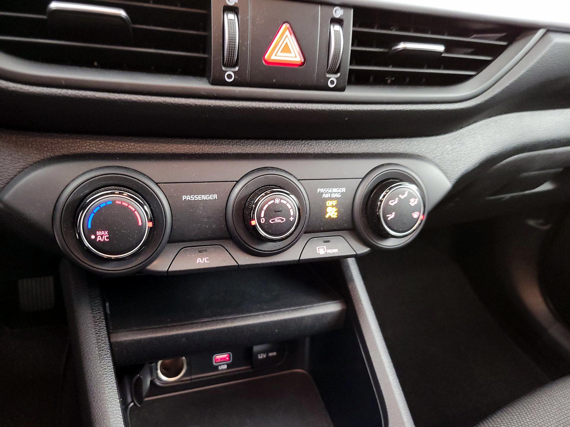 Thumbnail: 2023 Kia Forte - 16